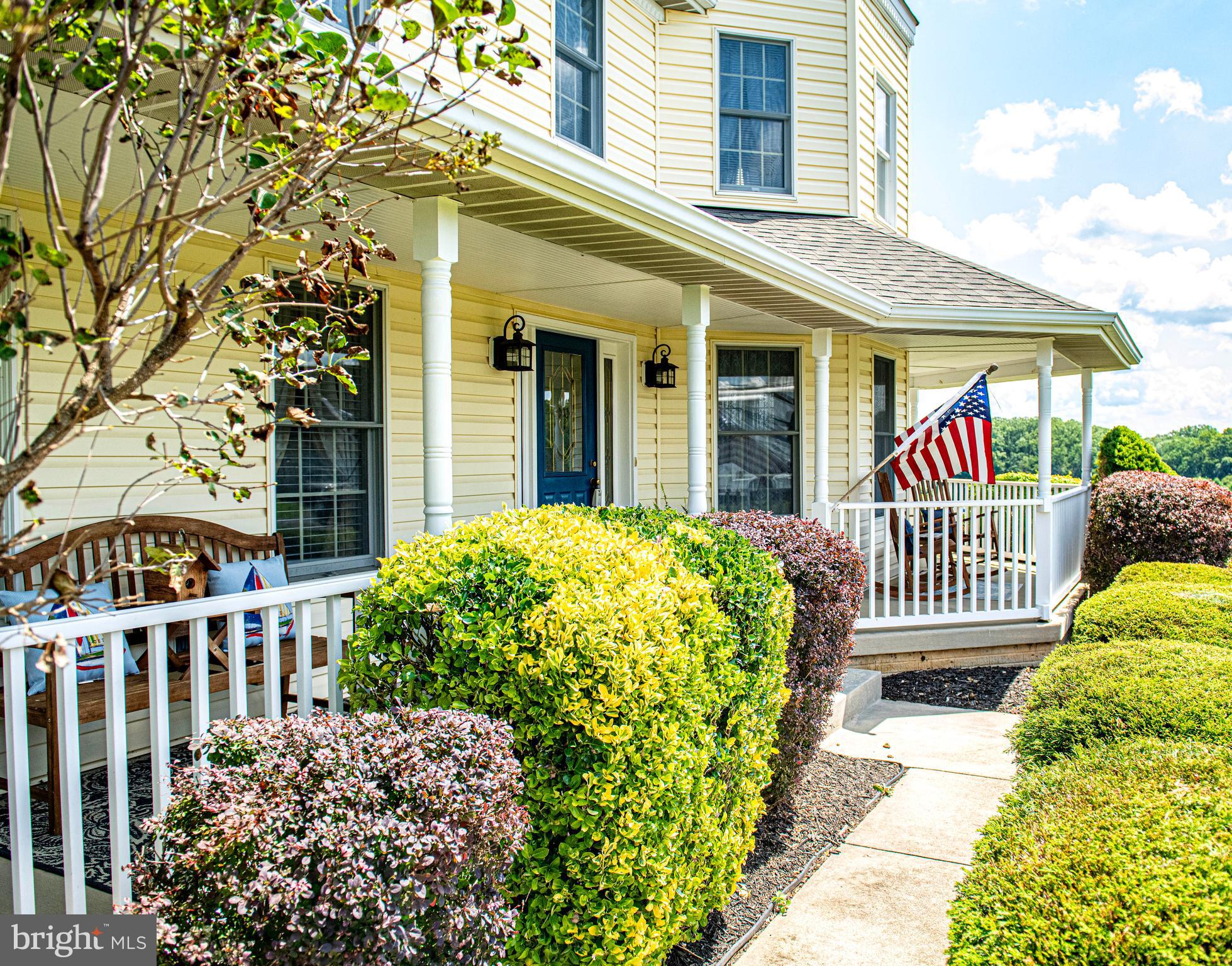 CLAIRES MEADOW - Residential