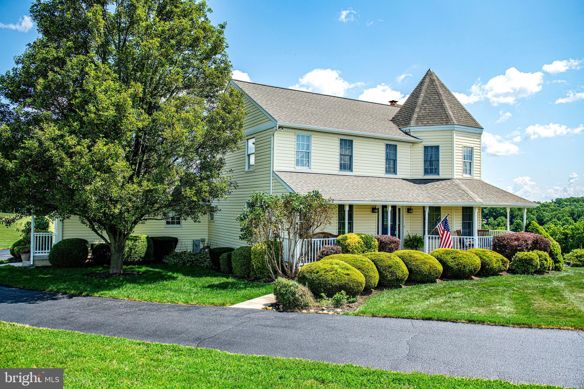 CLAIRES MEADOW - Residential