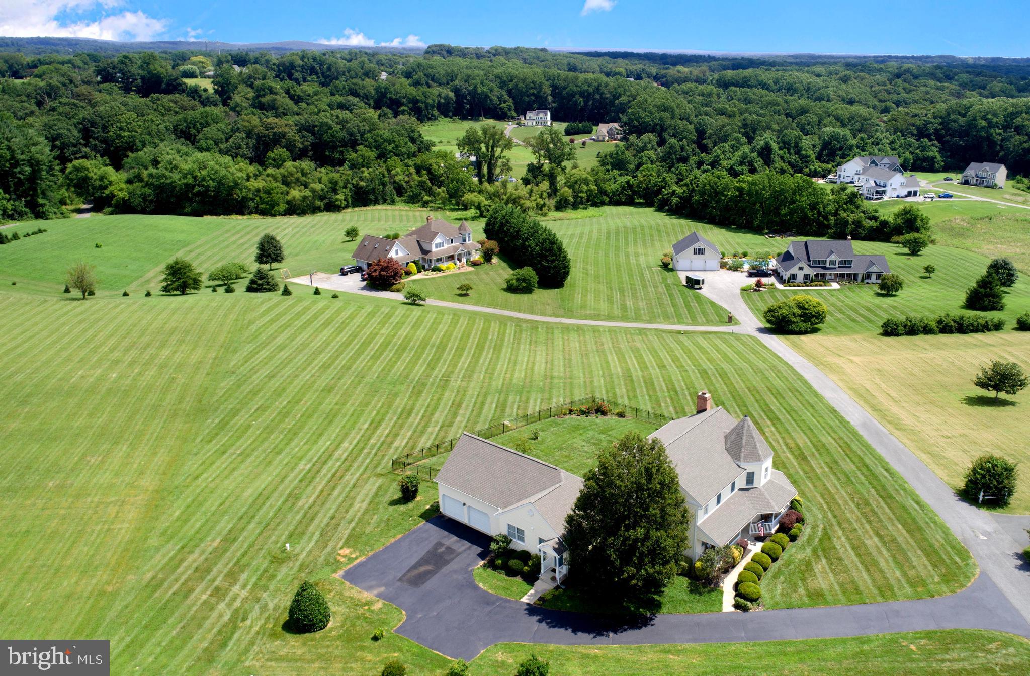 CLAIRES MEADOW - Residential