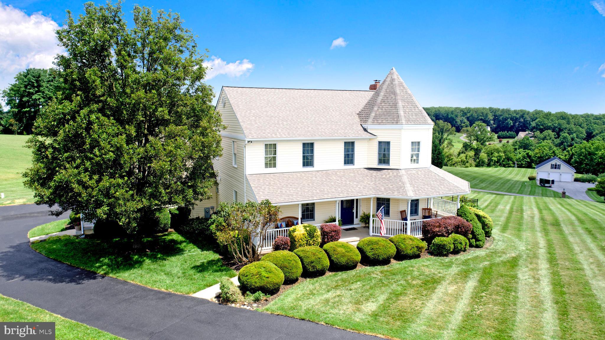 CLAIRES MEADOW - Residential