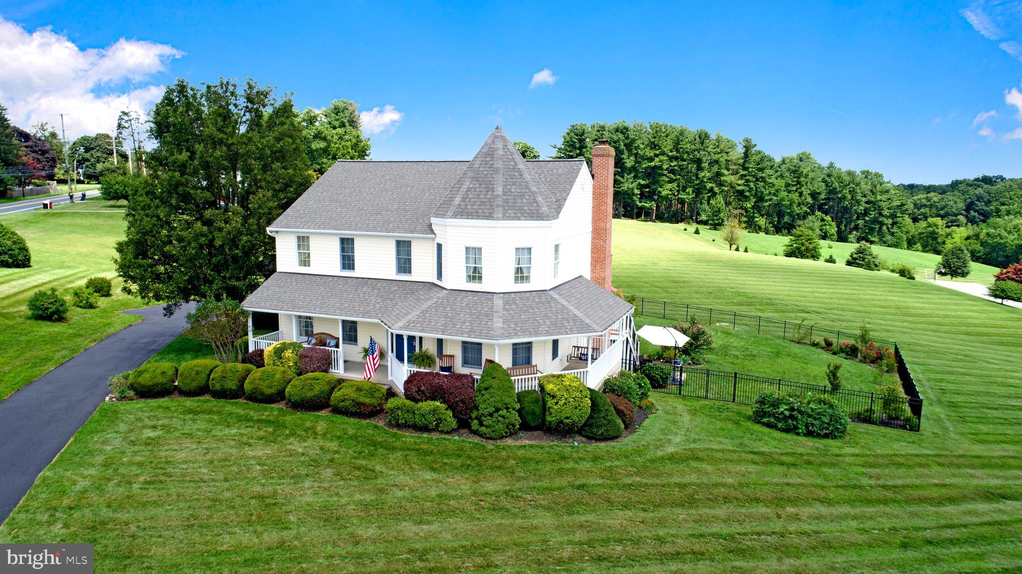 CLAIRES MEADOW - Residential