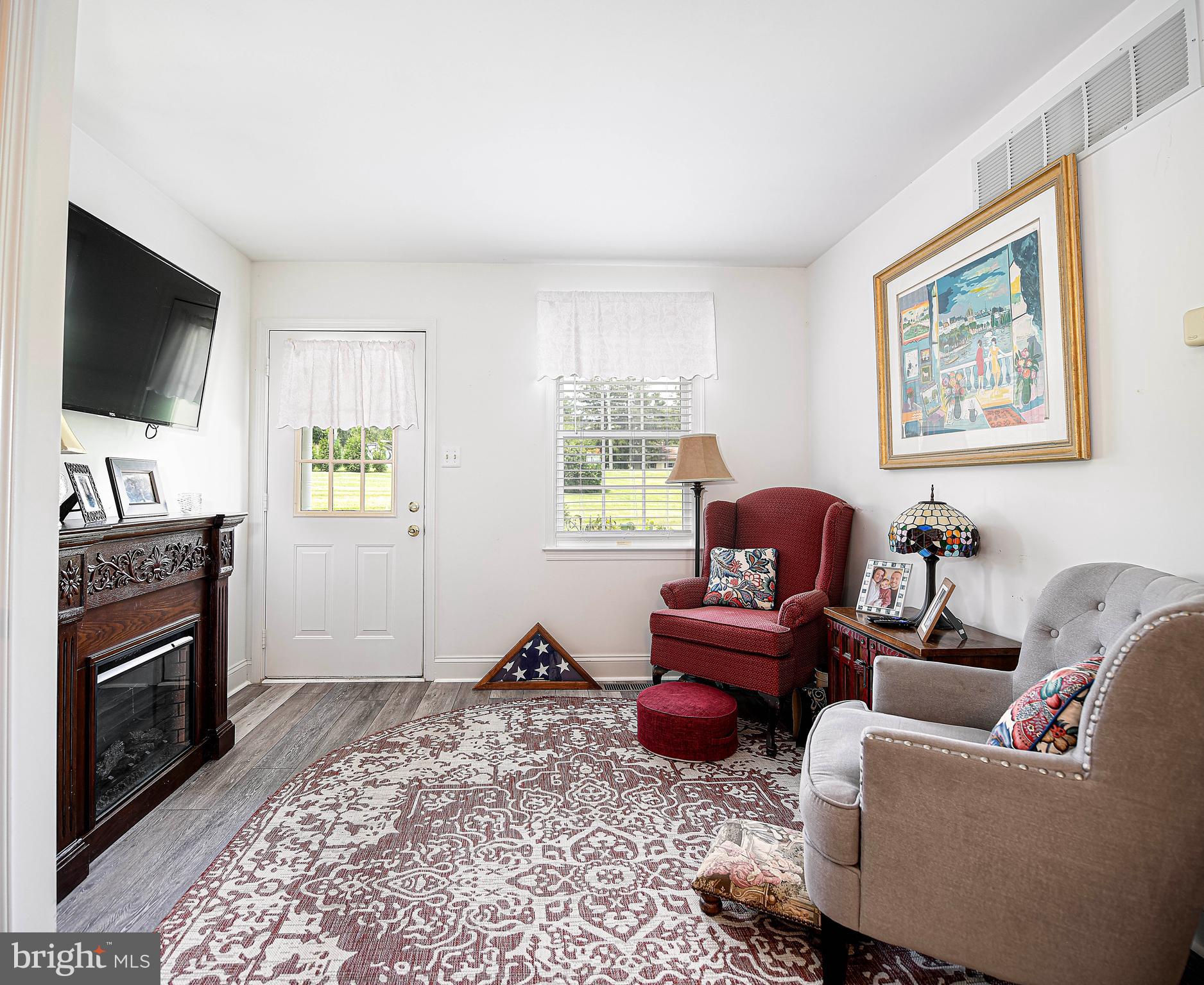 CLAIRES MEADOW - Residential