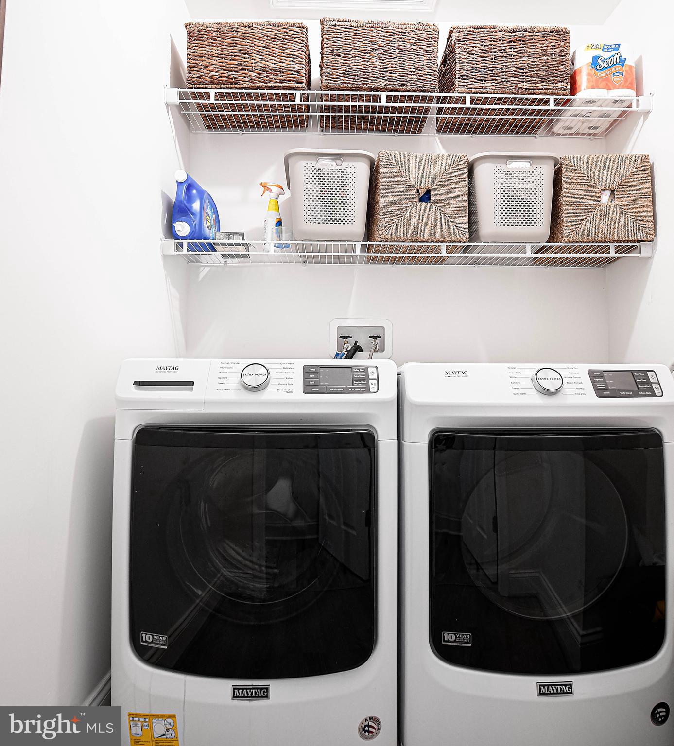 CLAIRES MEADOW - Residential