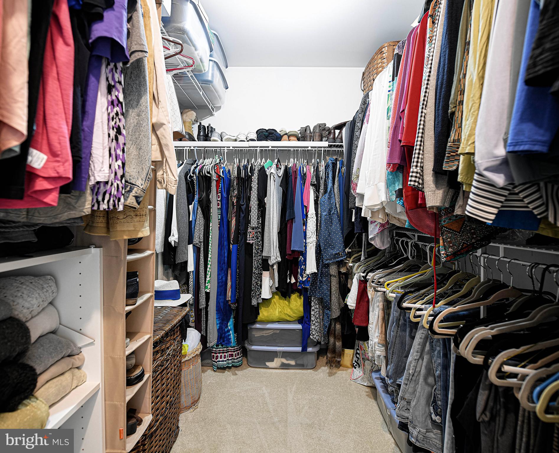 CLAIRES MEADOW - Residential