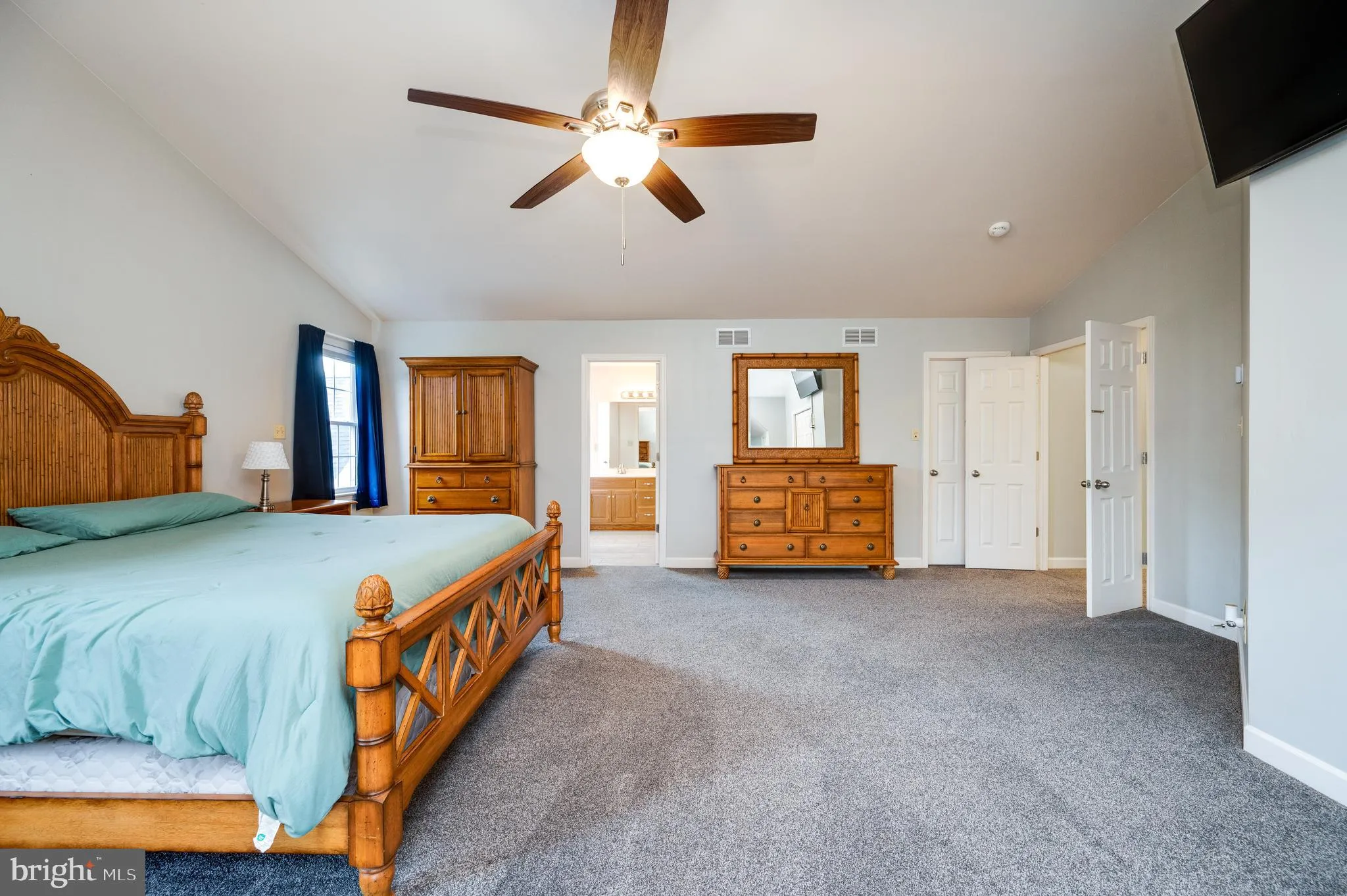 Leesport, Pennsylvania 19533, United States, 4 Bedrooms Bedrooms, ,4 BathroomsBathrooms,Residential,Pending,141546