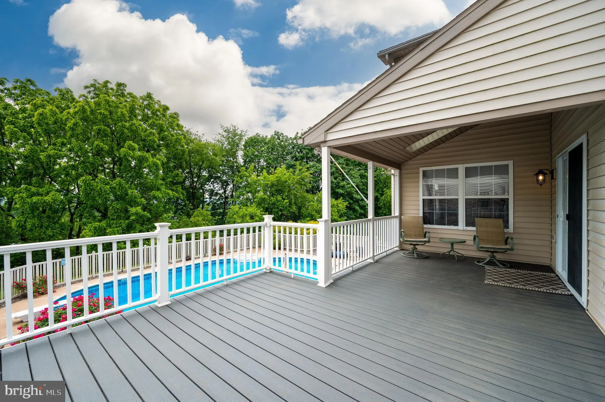 Leesport, Pennsylvania 19533, United States, 4 Bedrooms Bedrooms, ,4 BathroomsBathrooms,Residential,Pending,141546