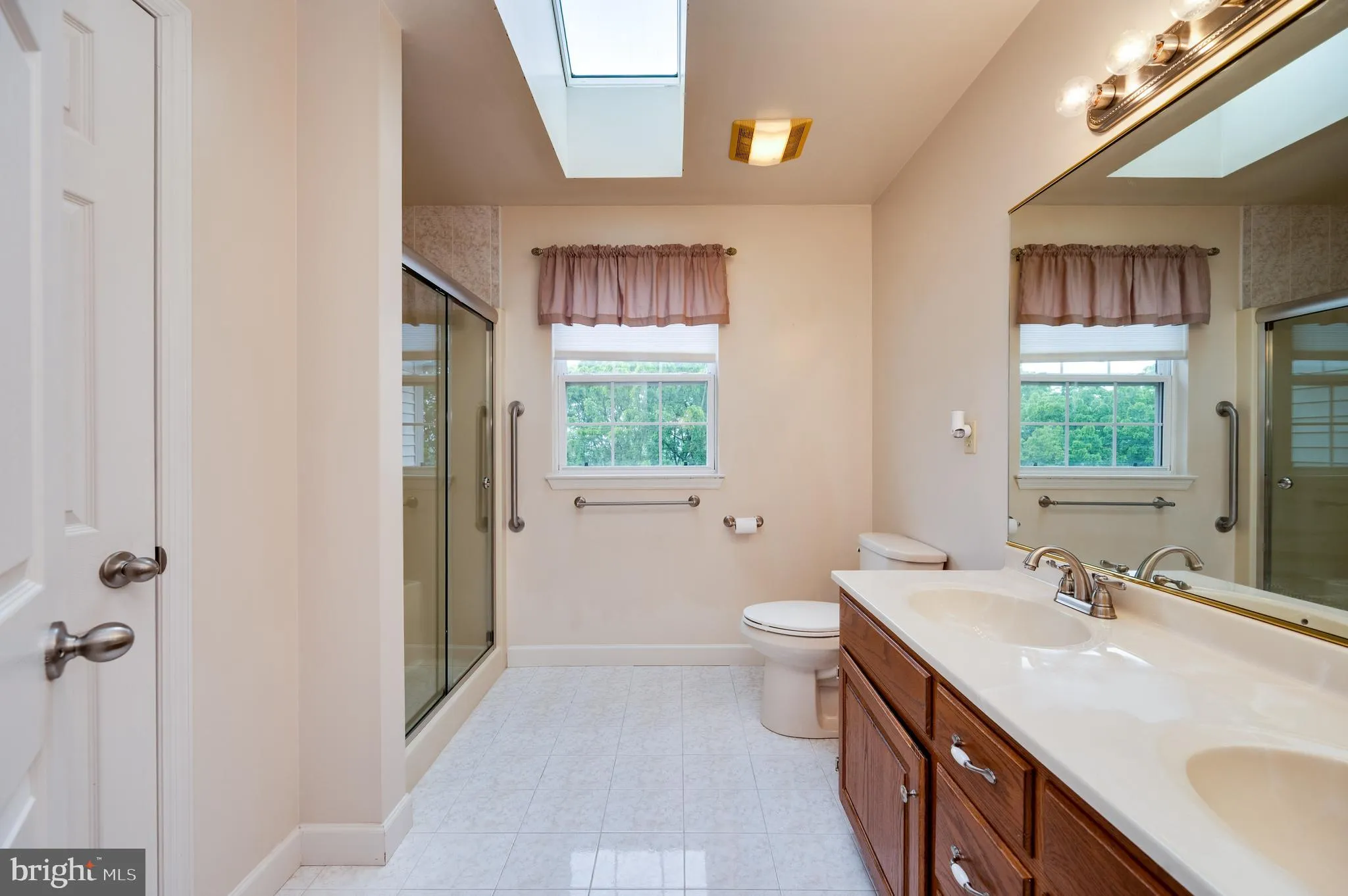 Leesport, Pennsylvania 19533, United States, 4 Bedrooms Bedrooms, ,4 BathroomsBathrooms,Residential,Pending,141546