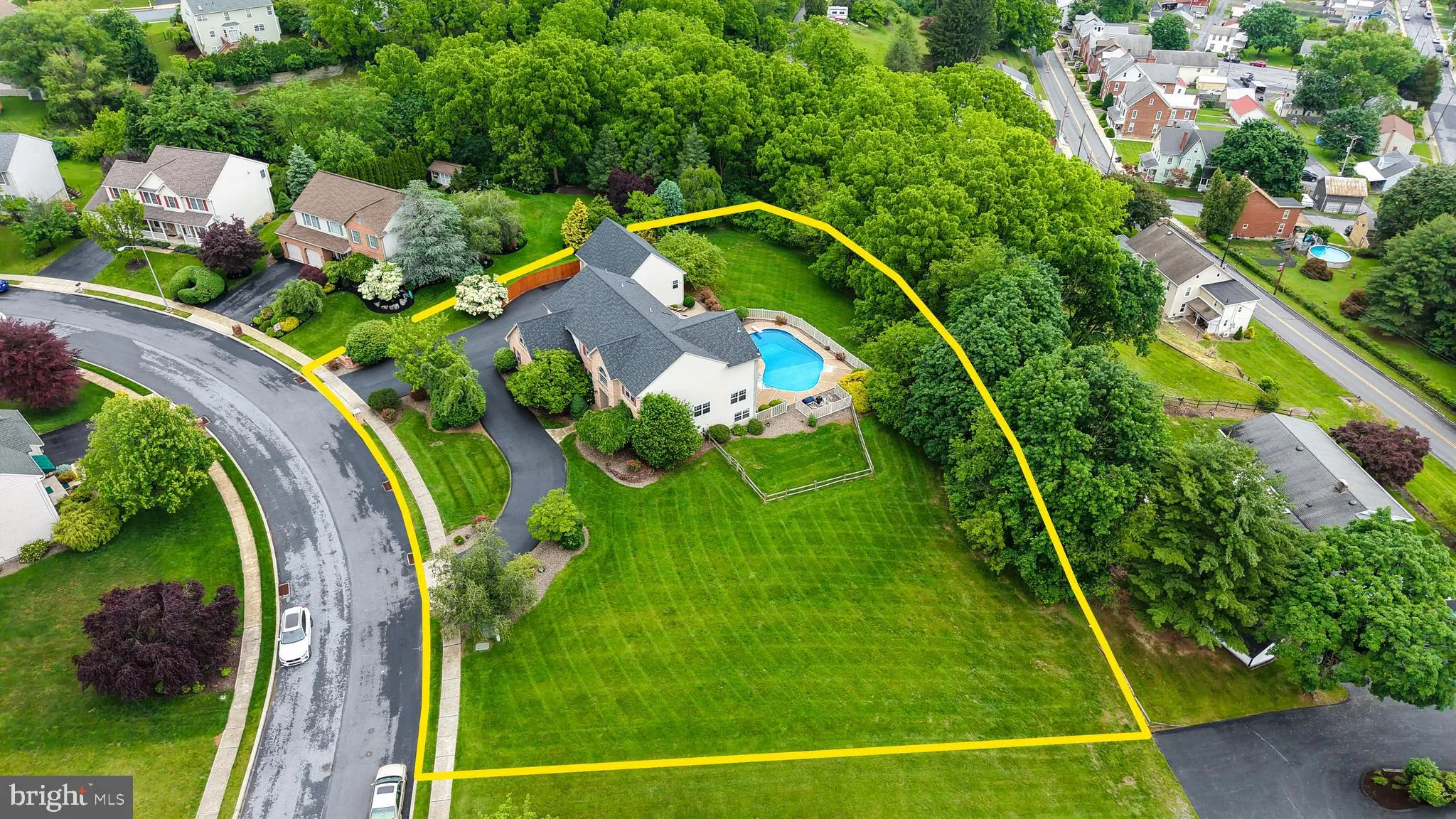 Leesport, Pennsylvania 19533, United States, 4 Bedrooms Bedrooms, ,4 BathroomsBathrooms,Residential,Pending,141546