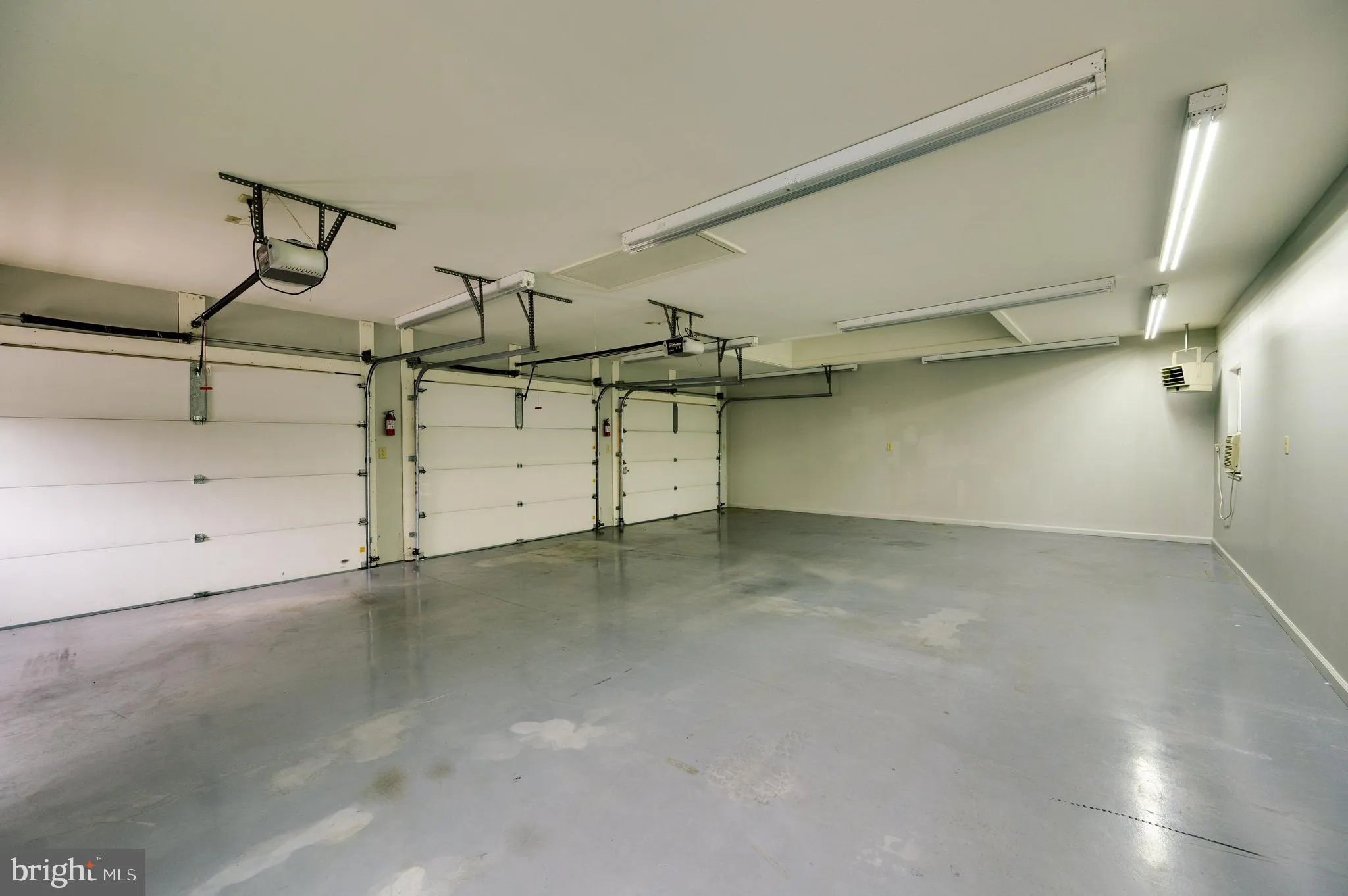 Leesport, Pennsylvania 19533, United States, 4 Bedrooms Bedrooms, ,4 BathroomsBathrooms,Residential,Pending,141546