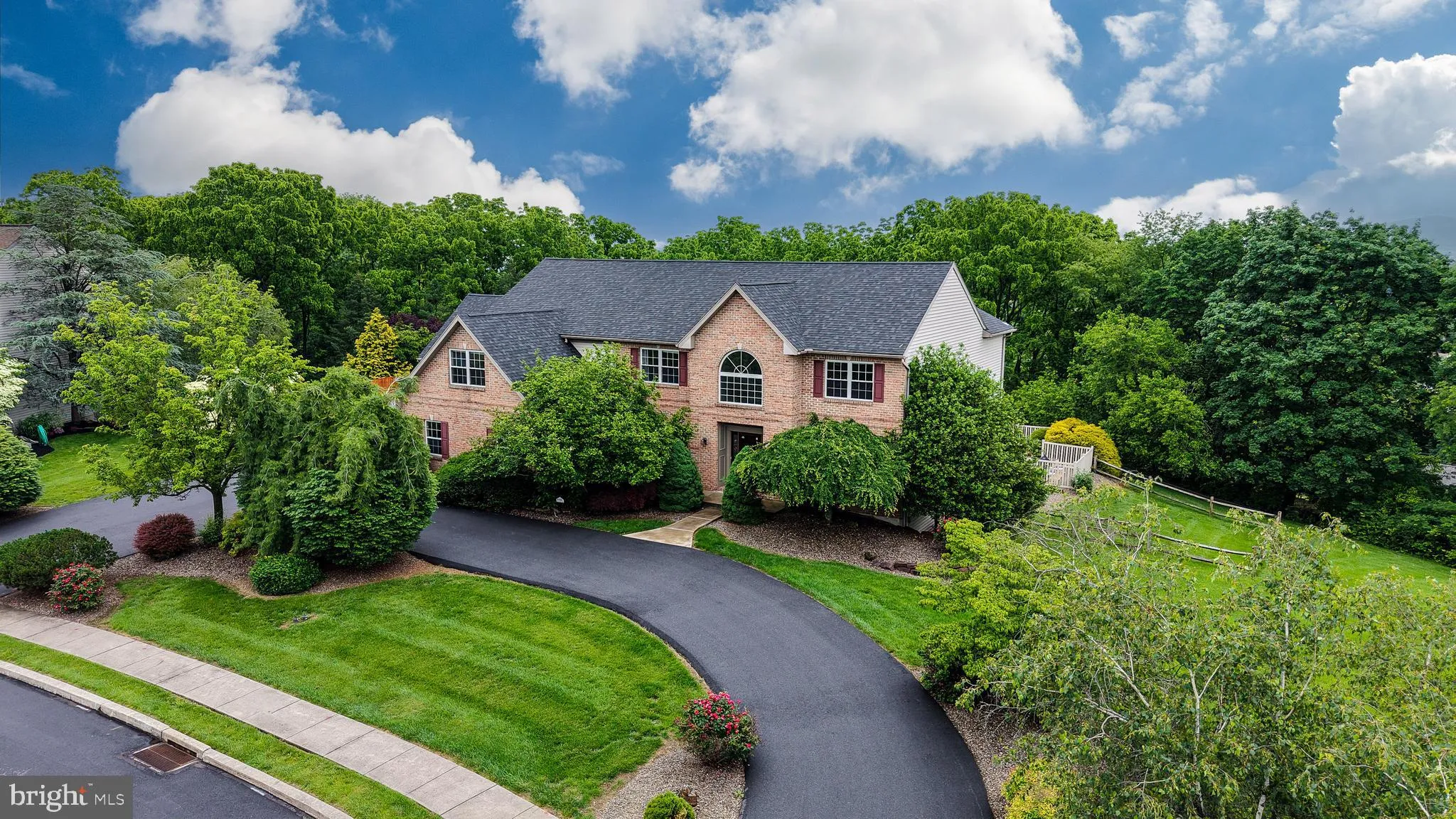 Leesport, Pennsylvania 19533, United States, 4 Bedrooms Bedrooms, ,4 BathroomsBathrooms,Residential,Pending,141546