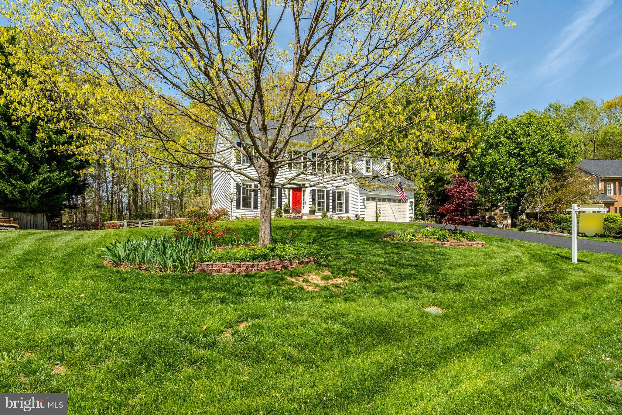 MEADOWBROOK WOODS - Residential