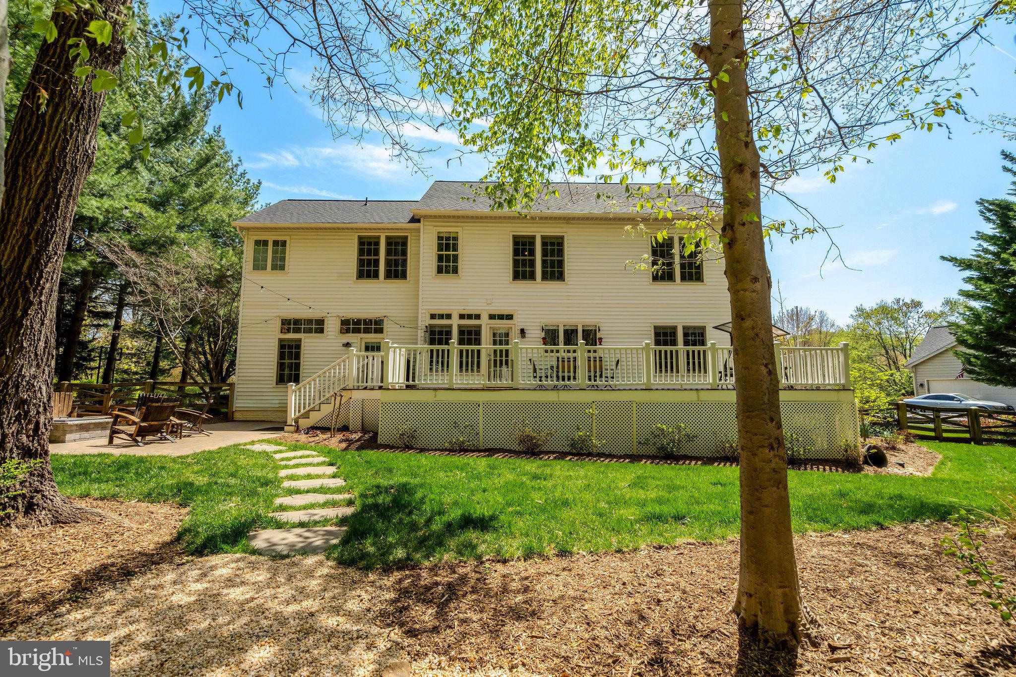 MEADOWBROOK WOODS - Residential