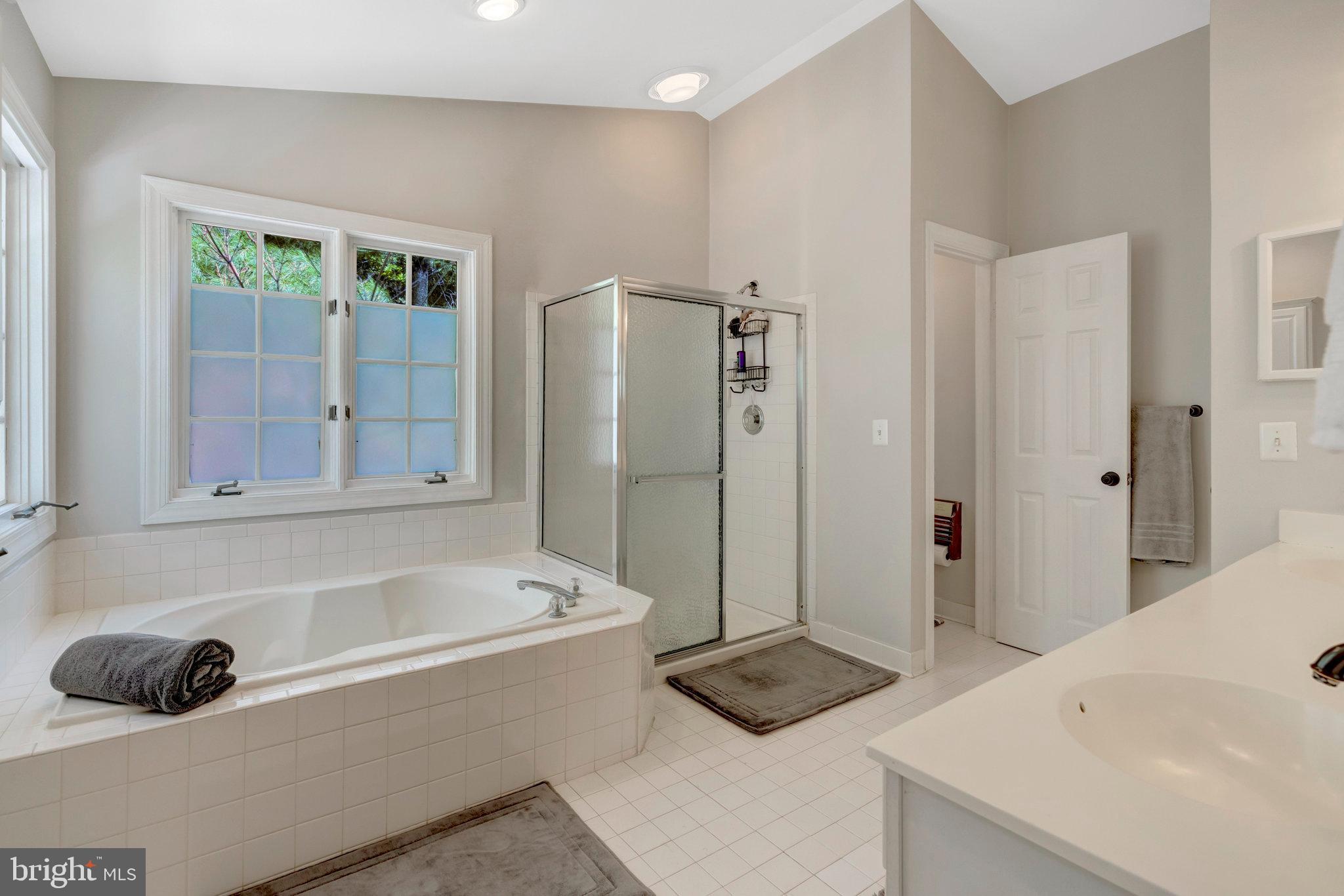 MEADOWBROOK WOODS - Residential