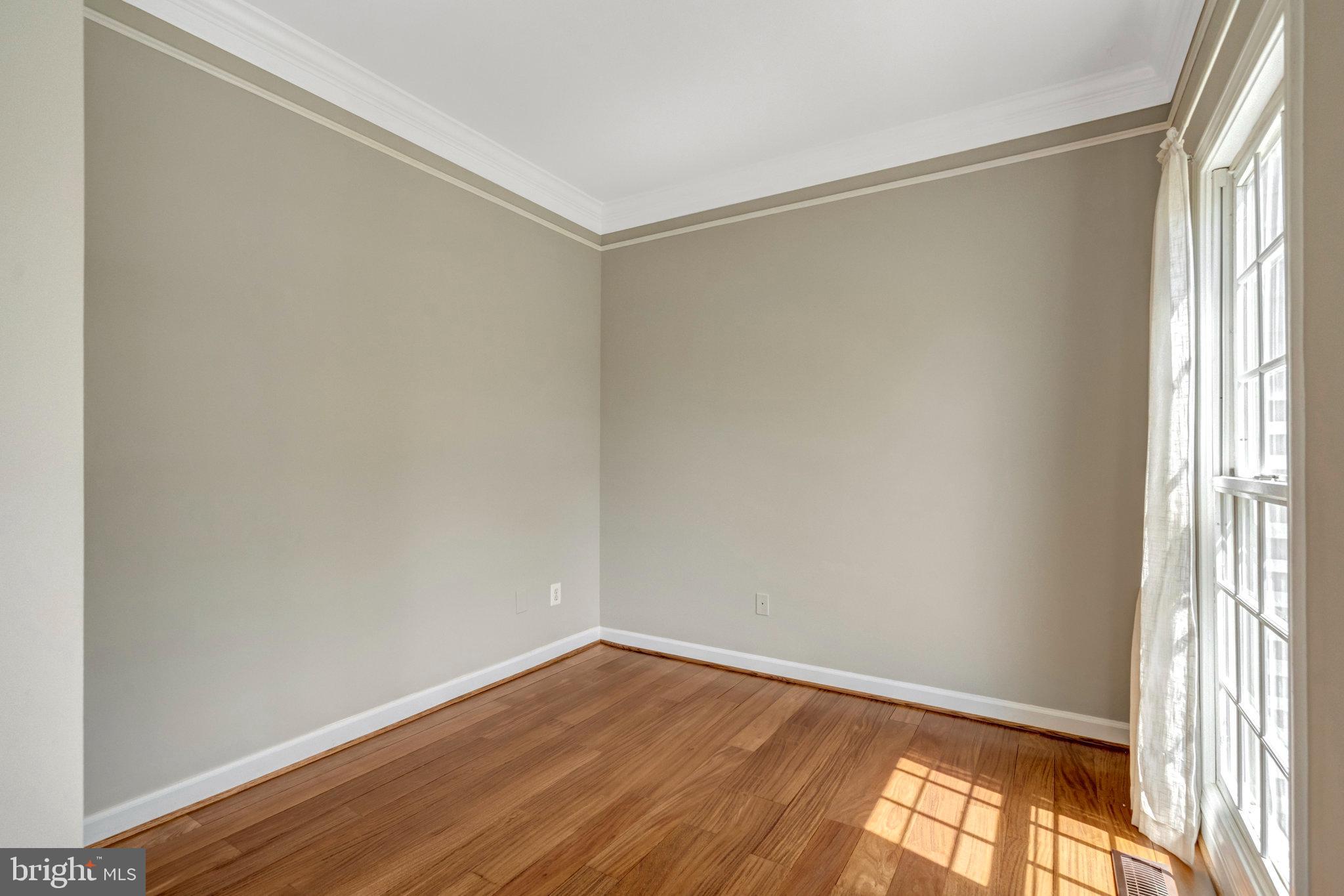 MEADOWBROOK WOODS - Residential