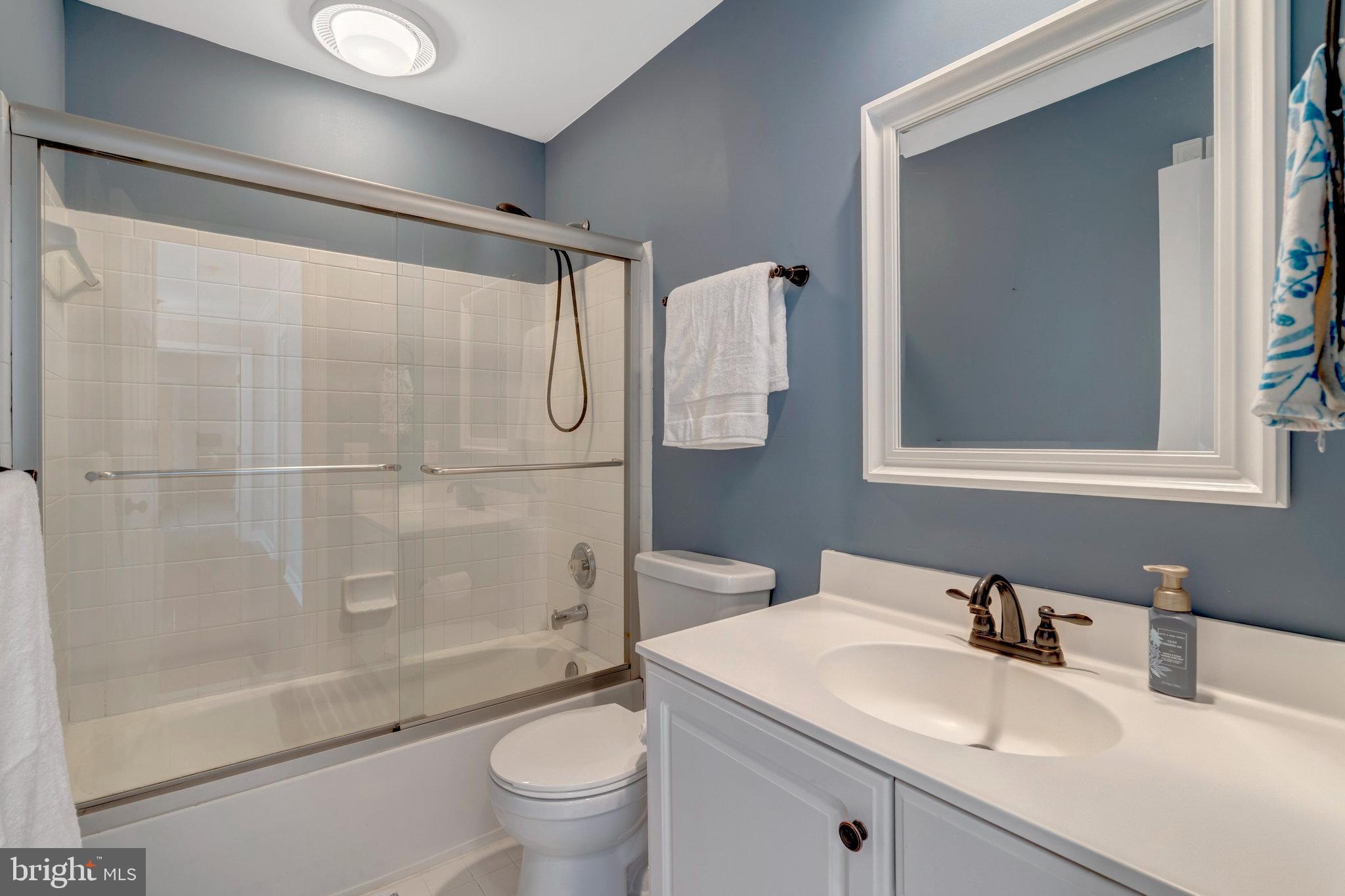 MEADOWBROOK WOODS - Residential