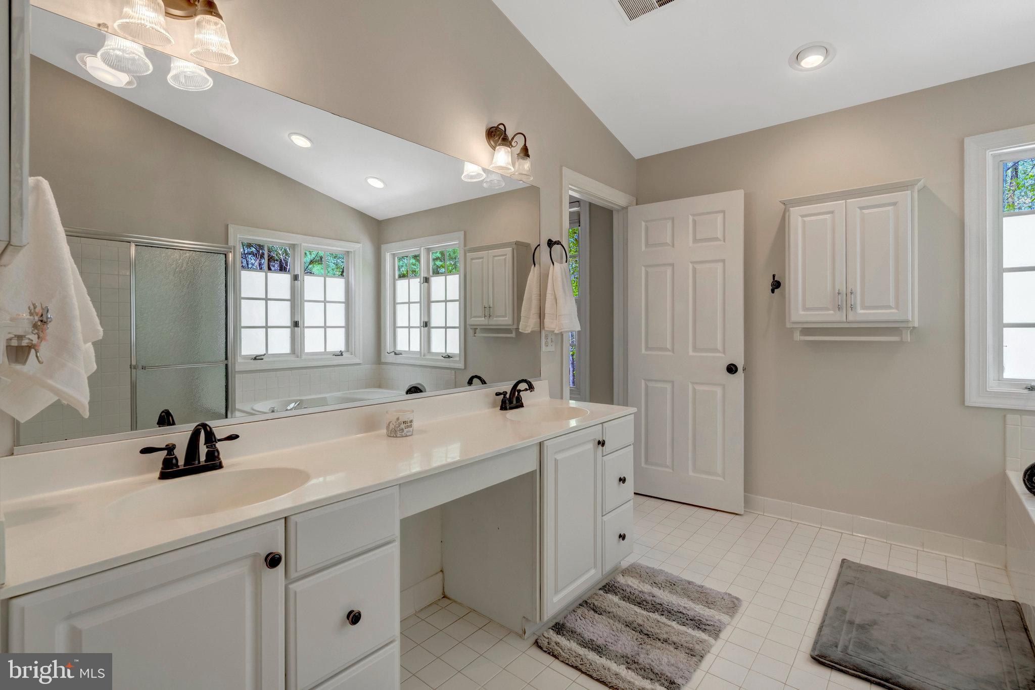 MEADOWBROOK WOODS - Residential