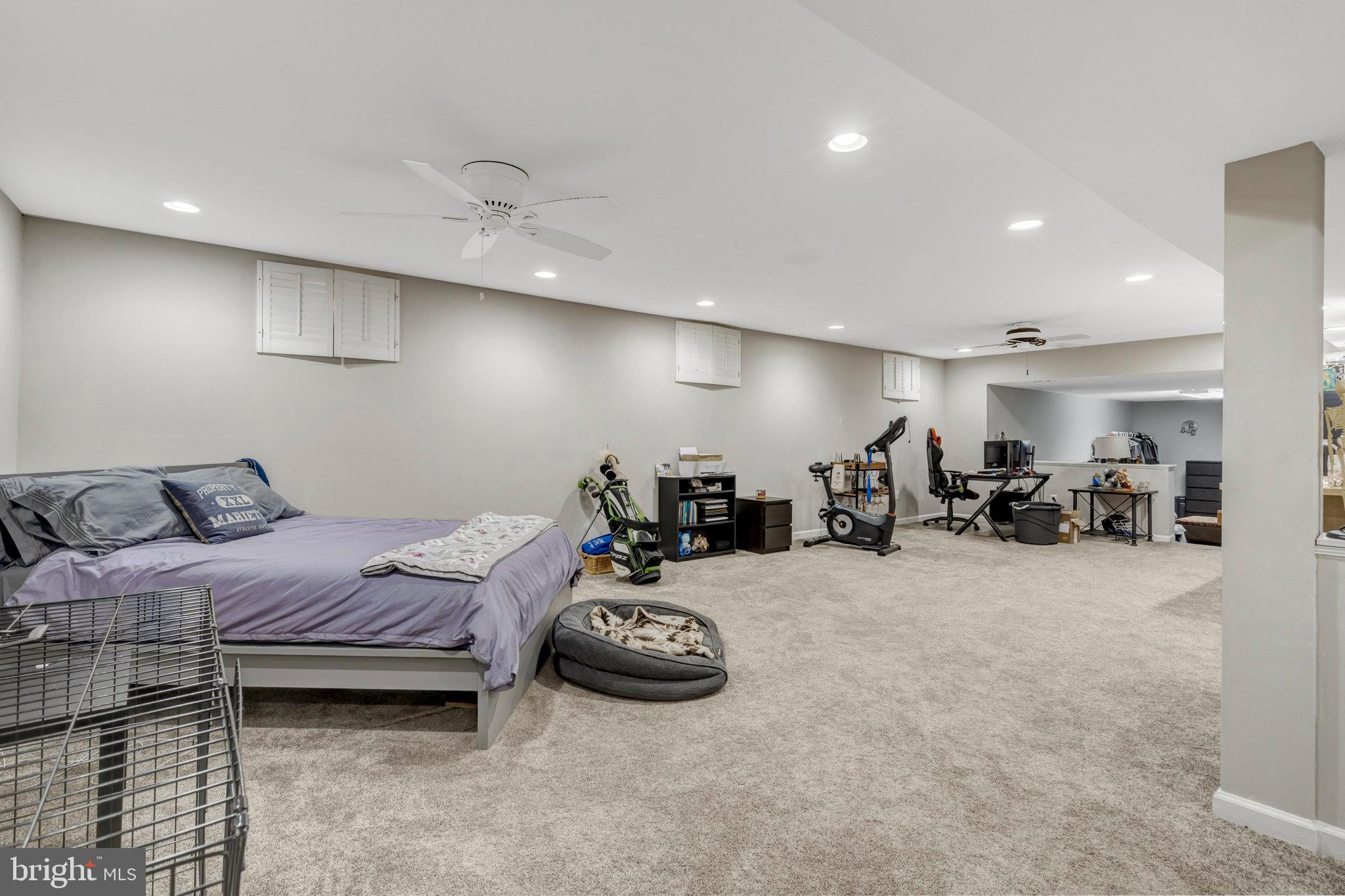 MEADOWBROOK WOODS - Residential