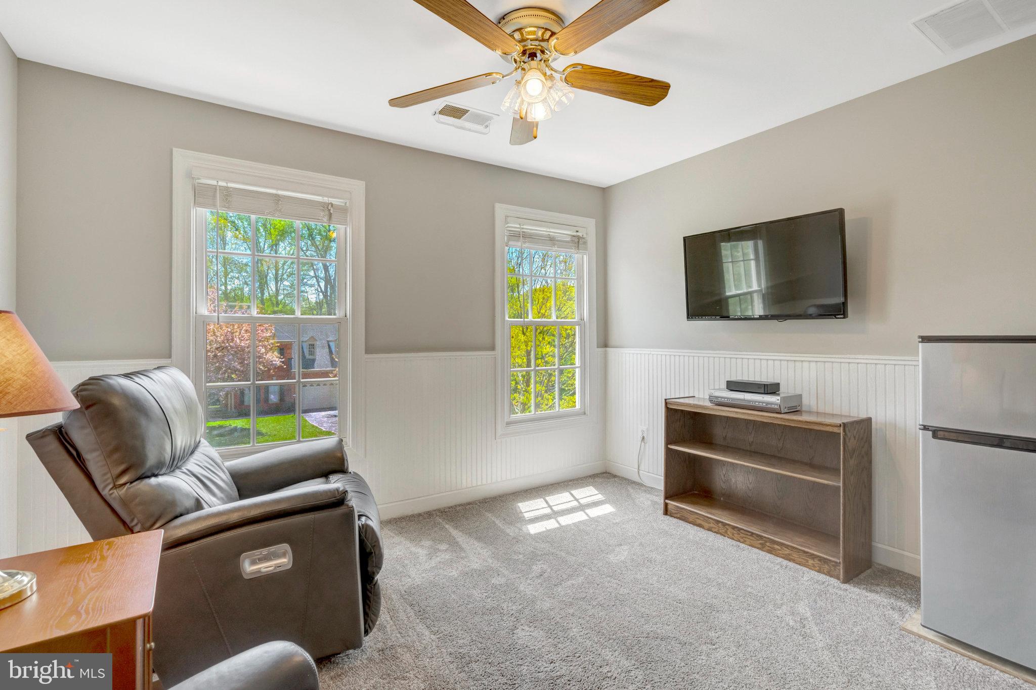 MEADOWBROOK WOODS - Residential