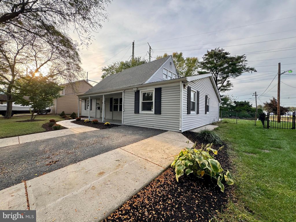 Photo of 73 Garland Lane, WILLINGBORO, NJ 08046 (MLS # NJBL2097570)