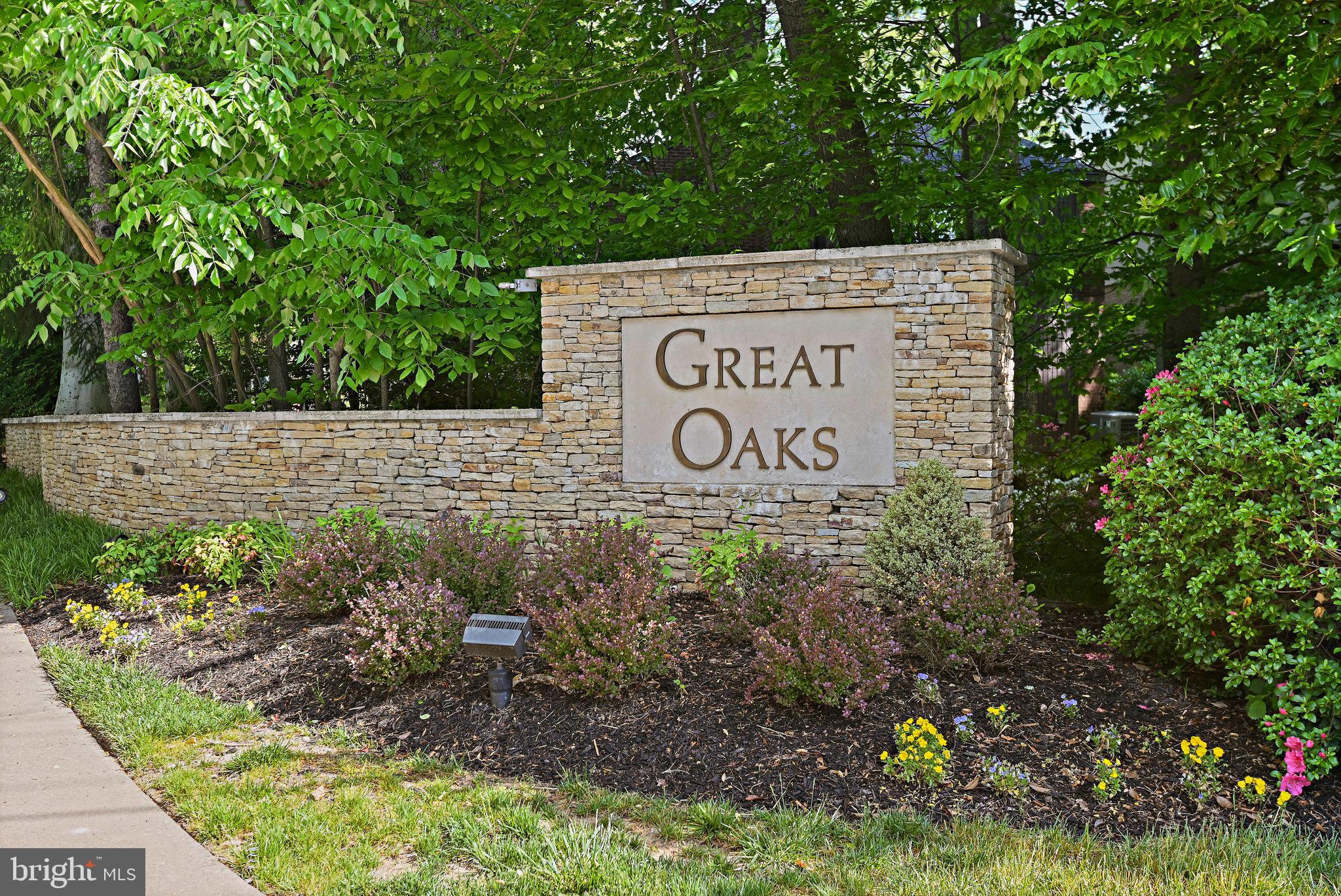 GREAT OAKS - Residential
