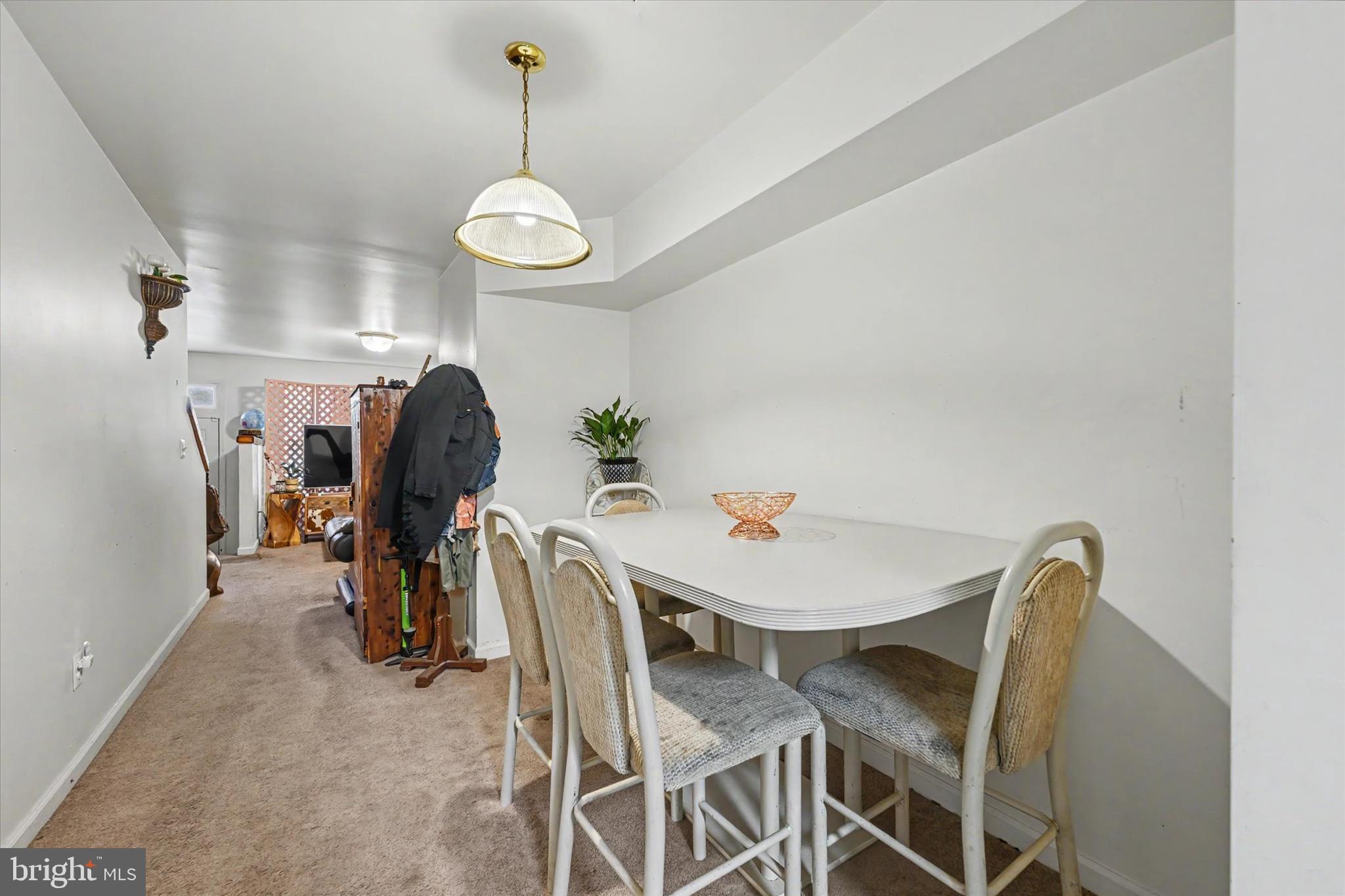 SANDTOWN-WINCHESTER - Residential