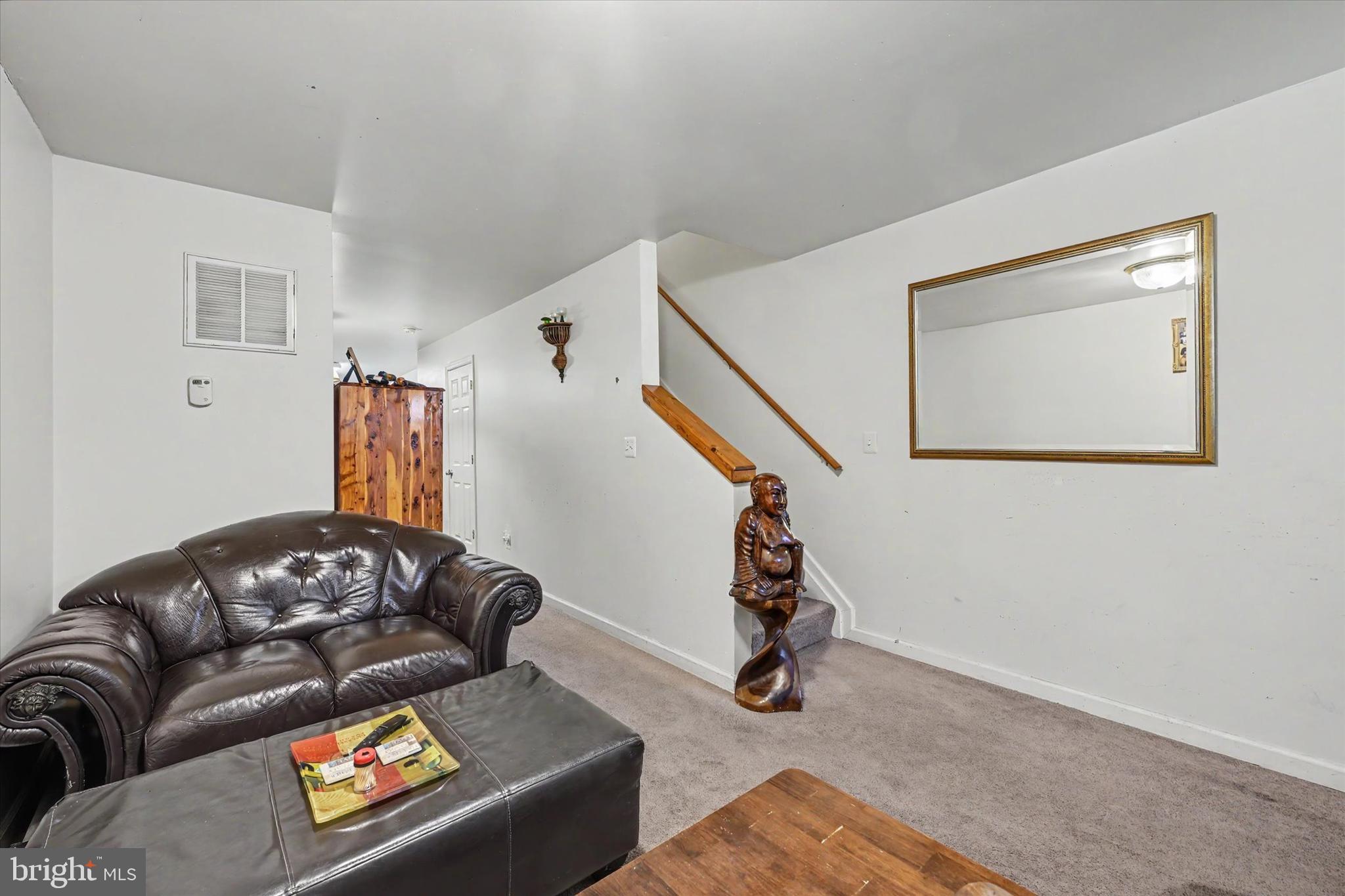 SANDTOWN-WINCHESTER - Residential