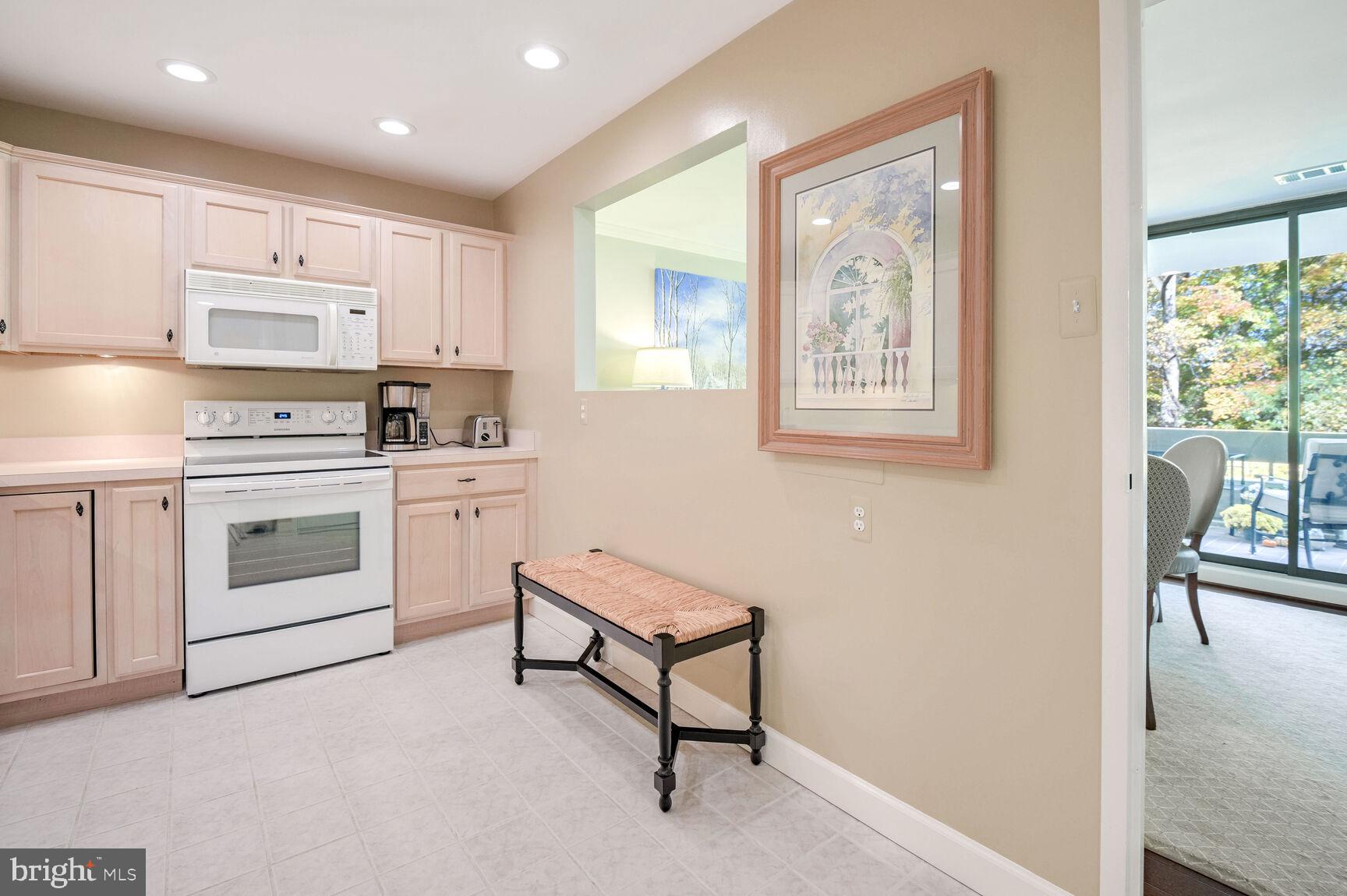 SUMNER VILLAGE - Residential