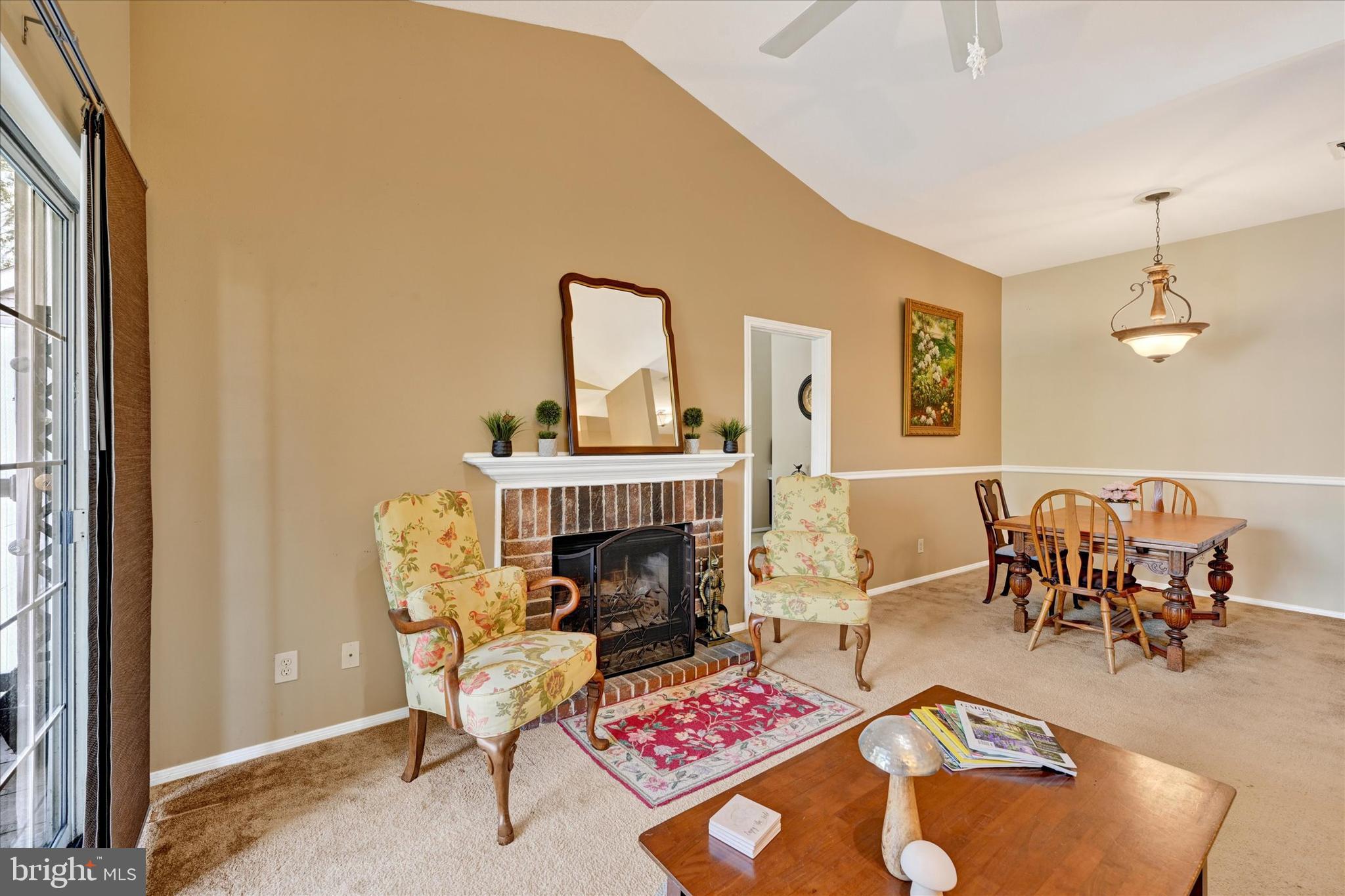 ENGLISH COUNTRY MANOR - Residential