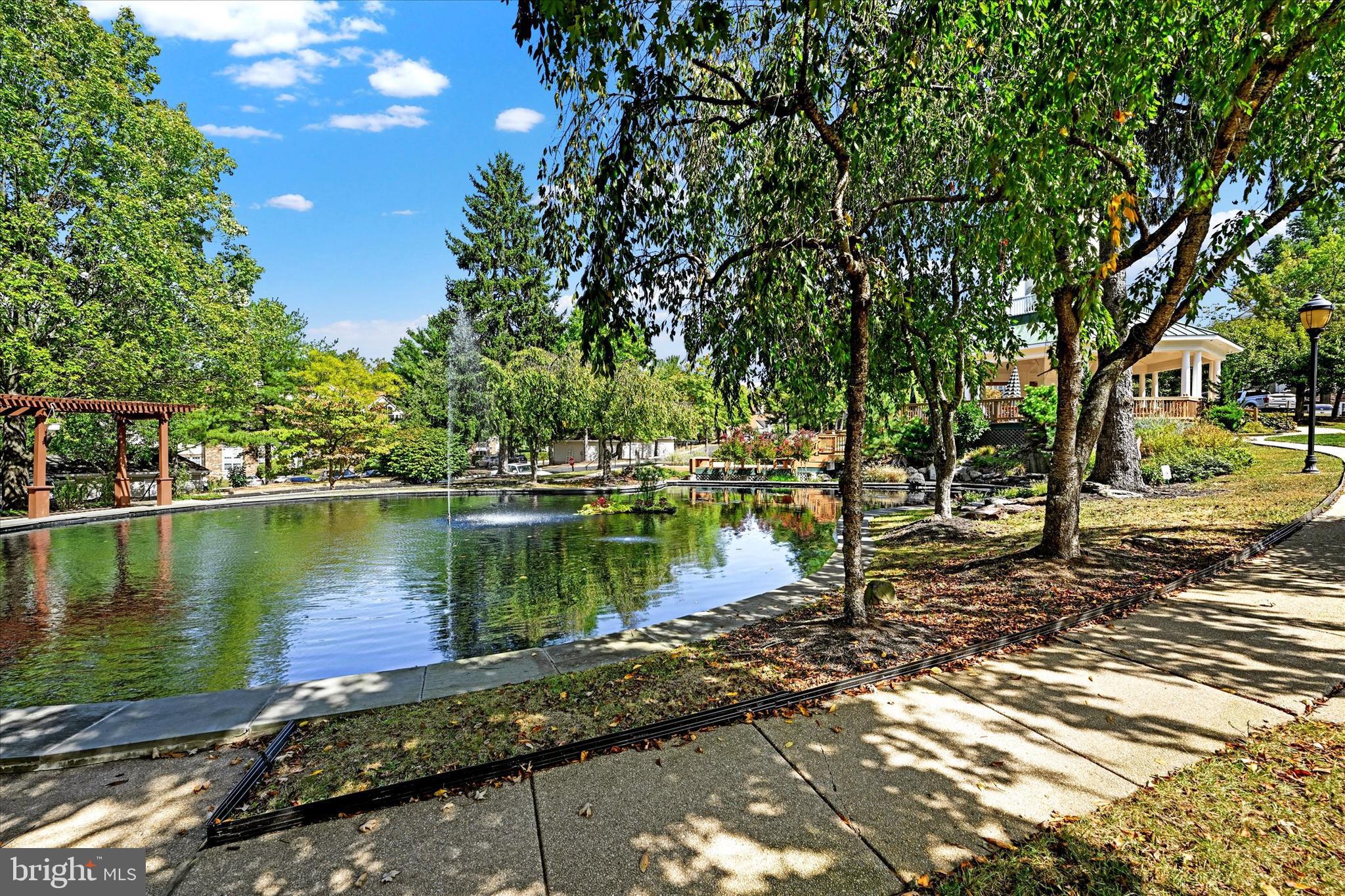 ENGLISH COUNTRY MANOR - Residential