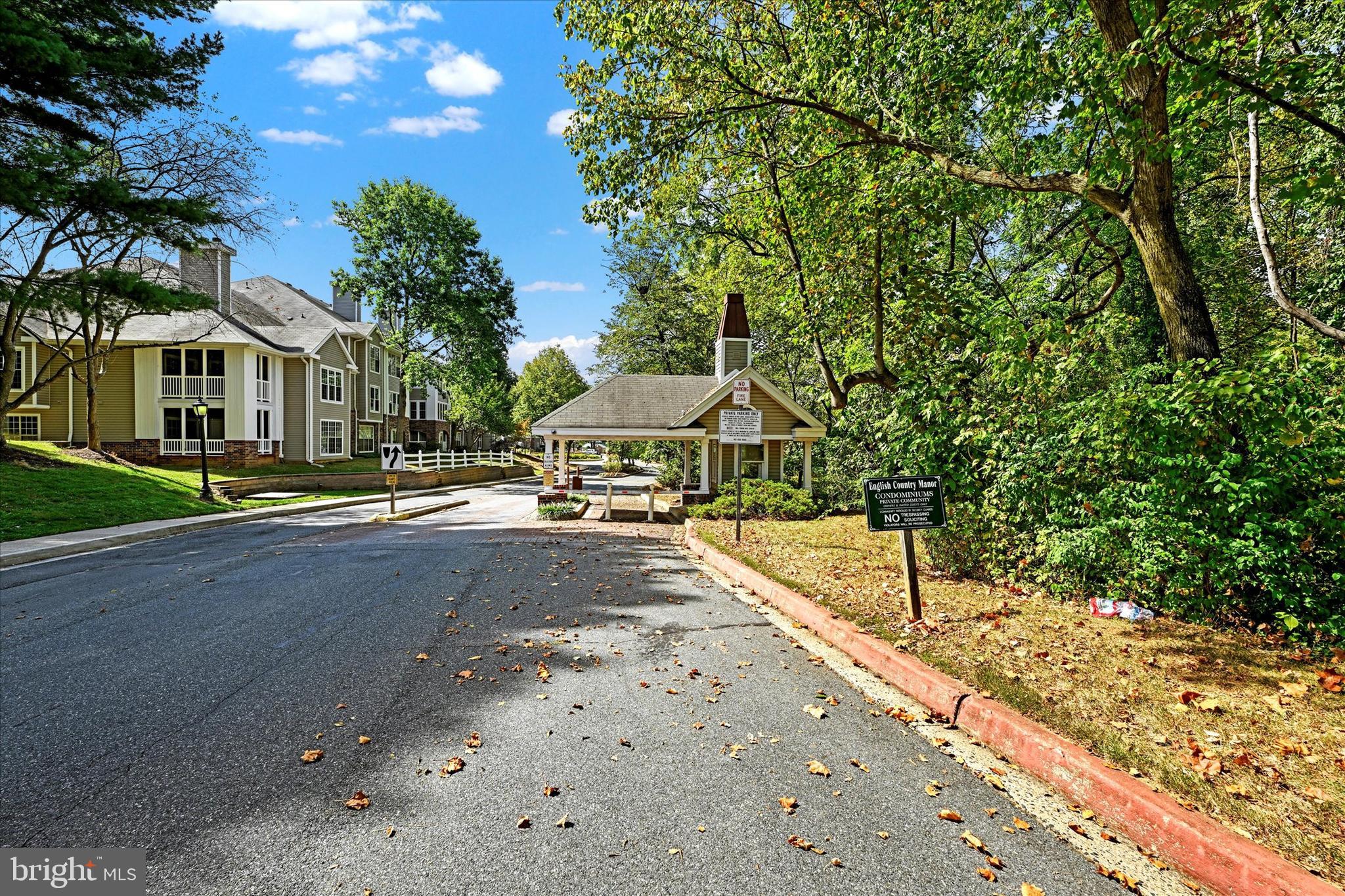 ENGLISH COUNTRY MANOR - Residential