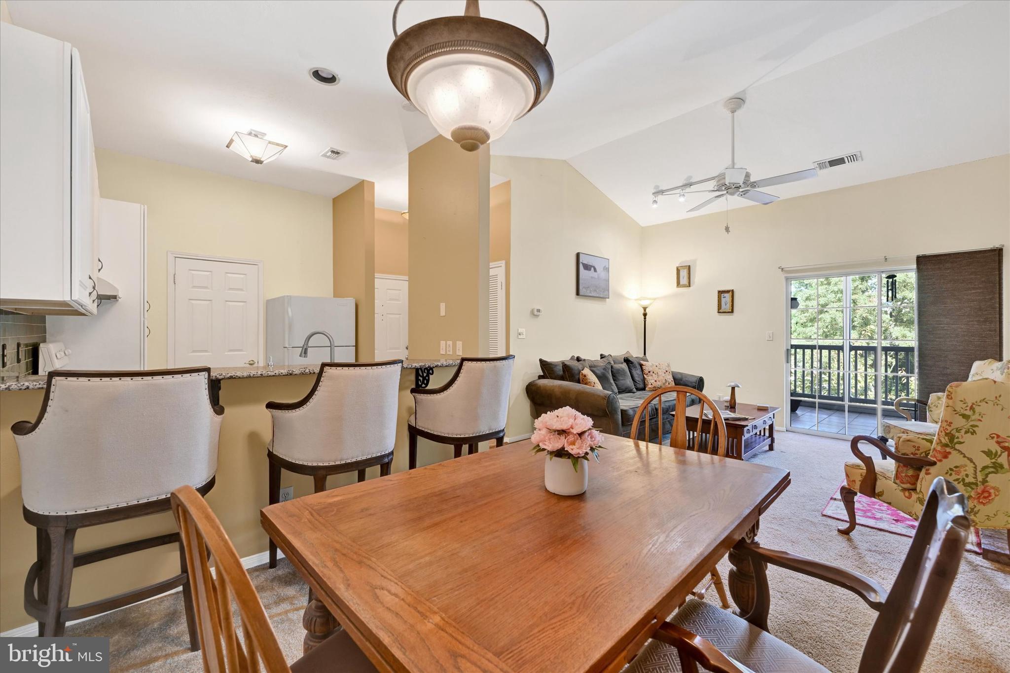 ENGLISH COUNTRY MANOR - Residential