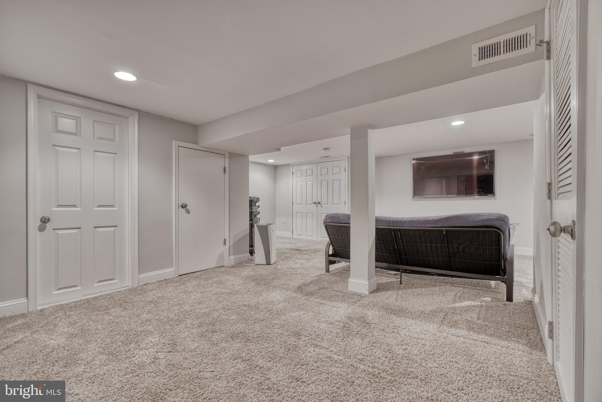 WEST TOWSON - Residential