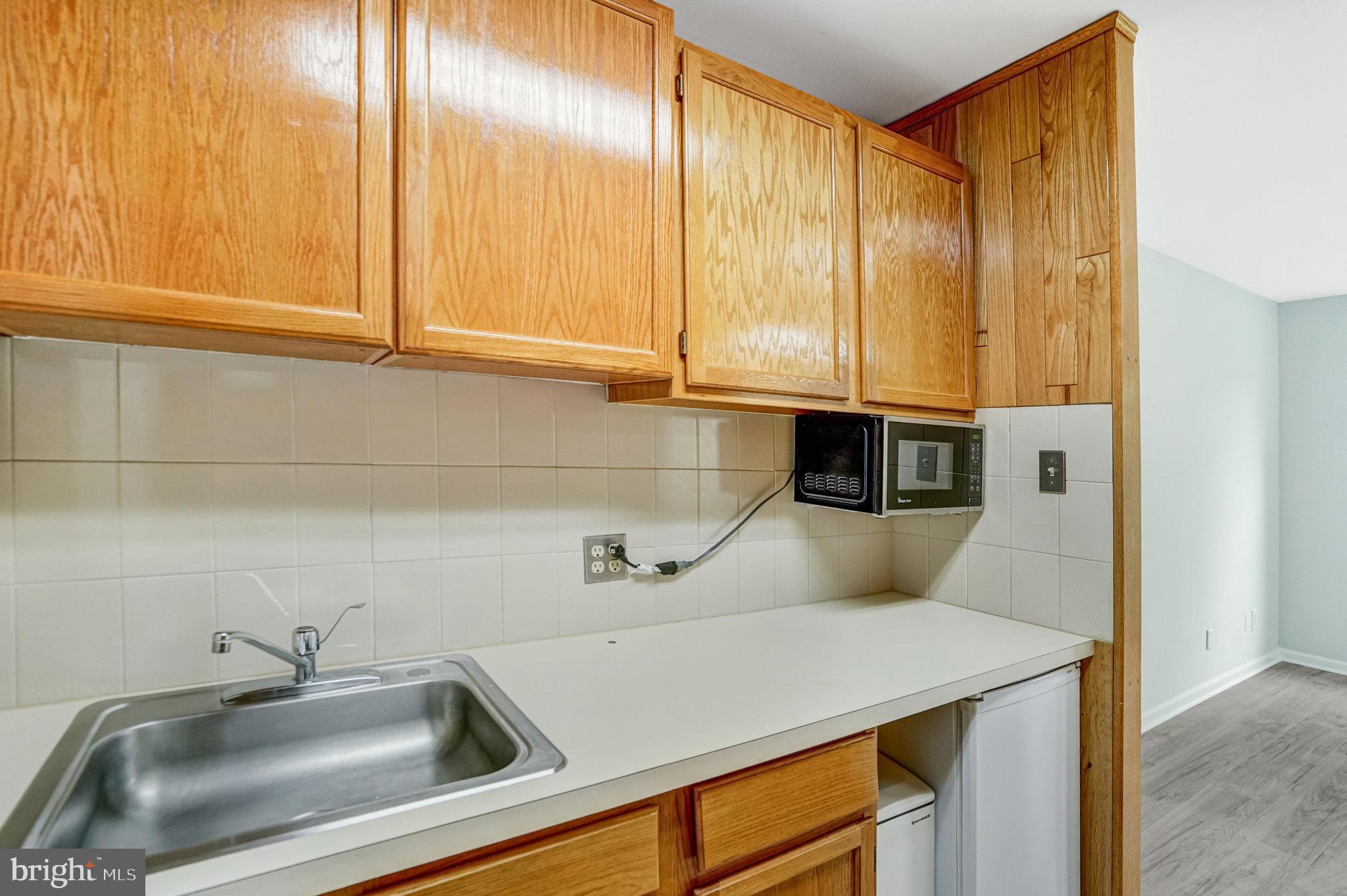 4324 EVERGREEN LANE B F2-2
