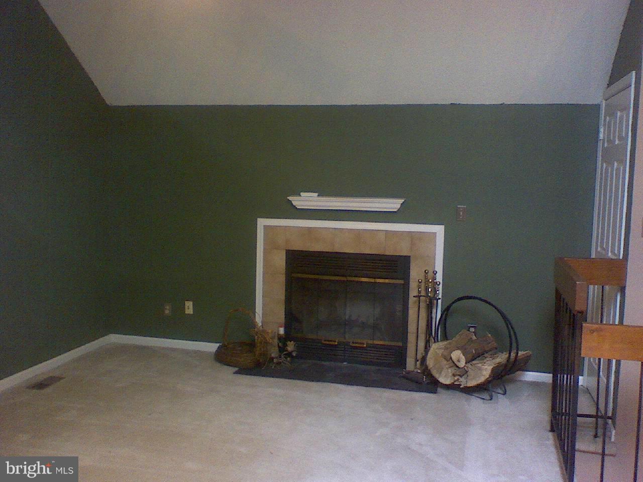 TIERS OF MANCHESTER LAKES - Residential