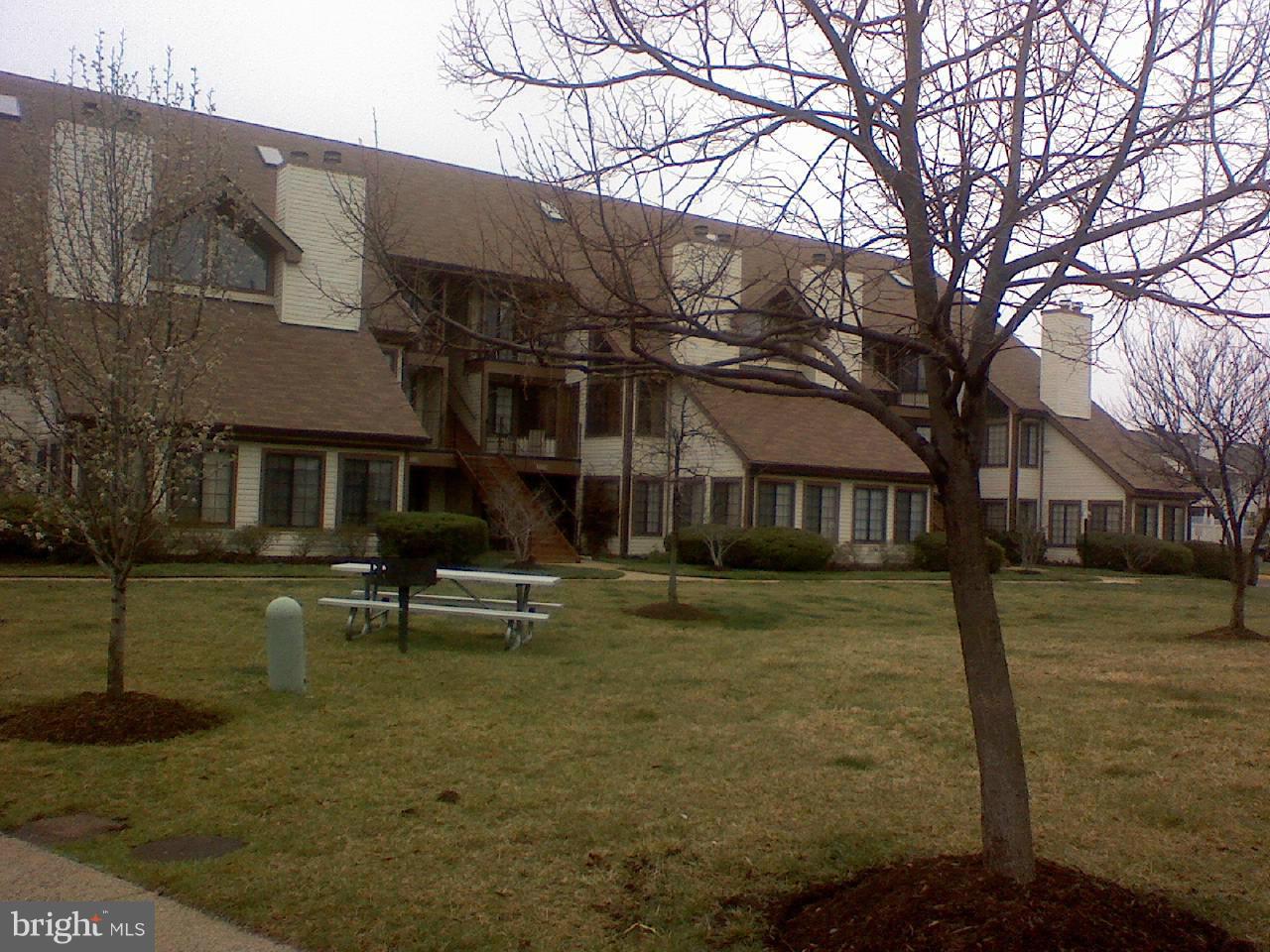 TIERS OF MANCHESTER LAKES - Residential