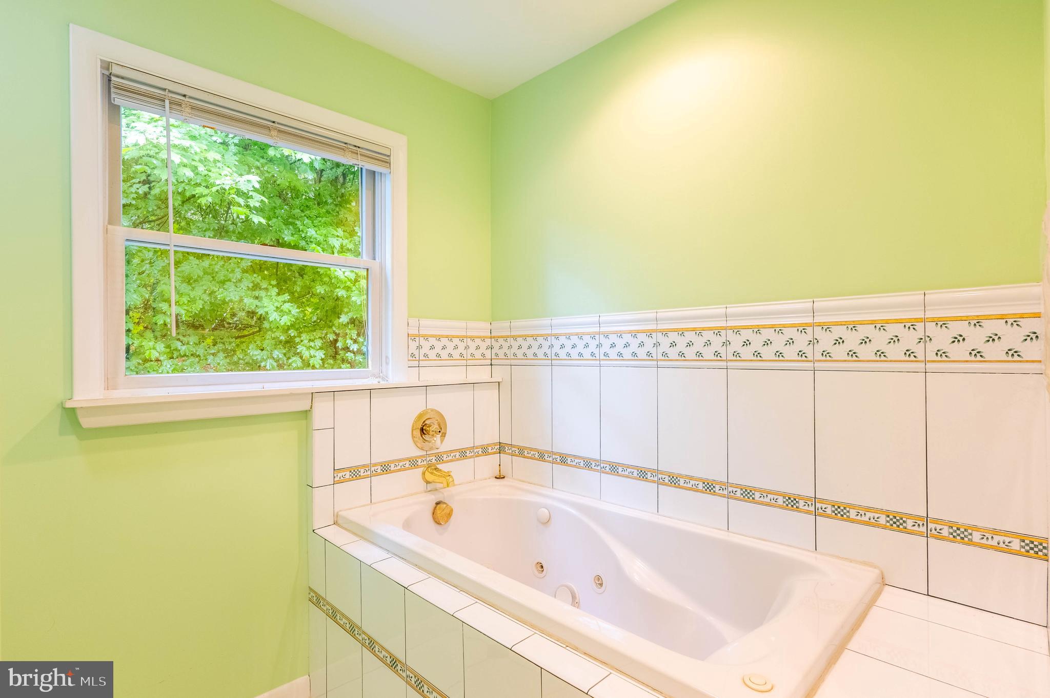 MONTFORD GLEN - Residential