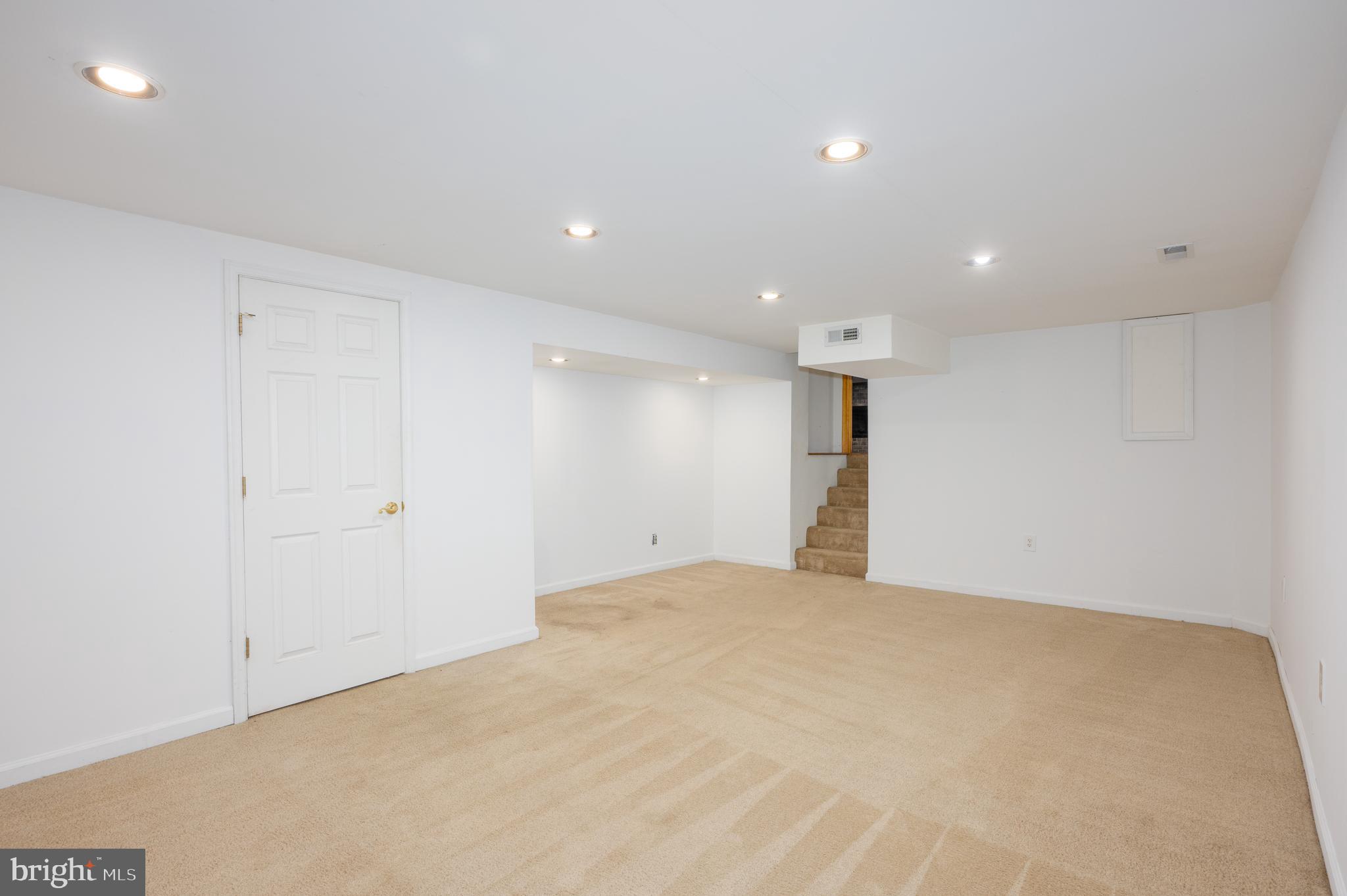 MONTFORD GLEN - Residential