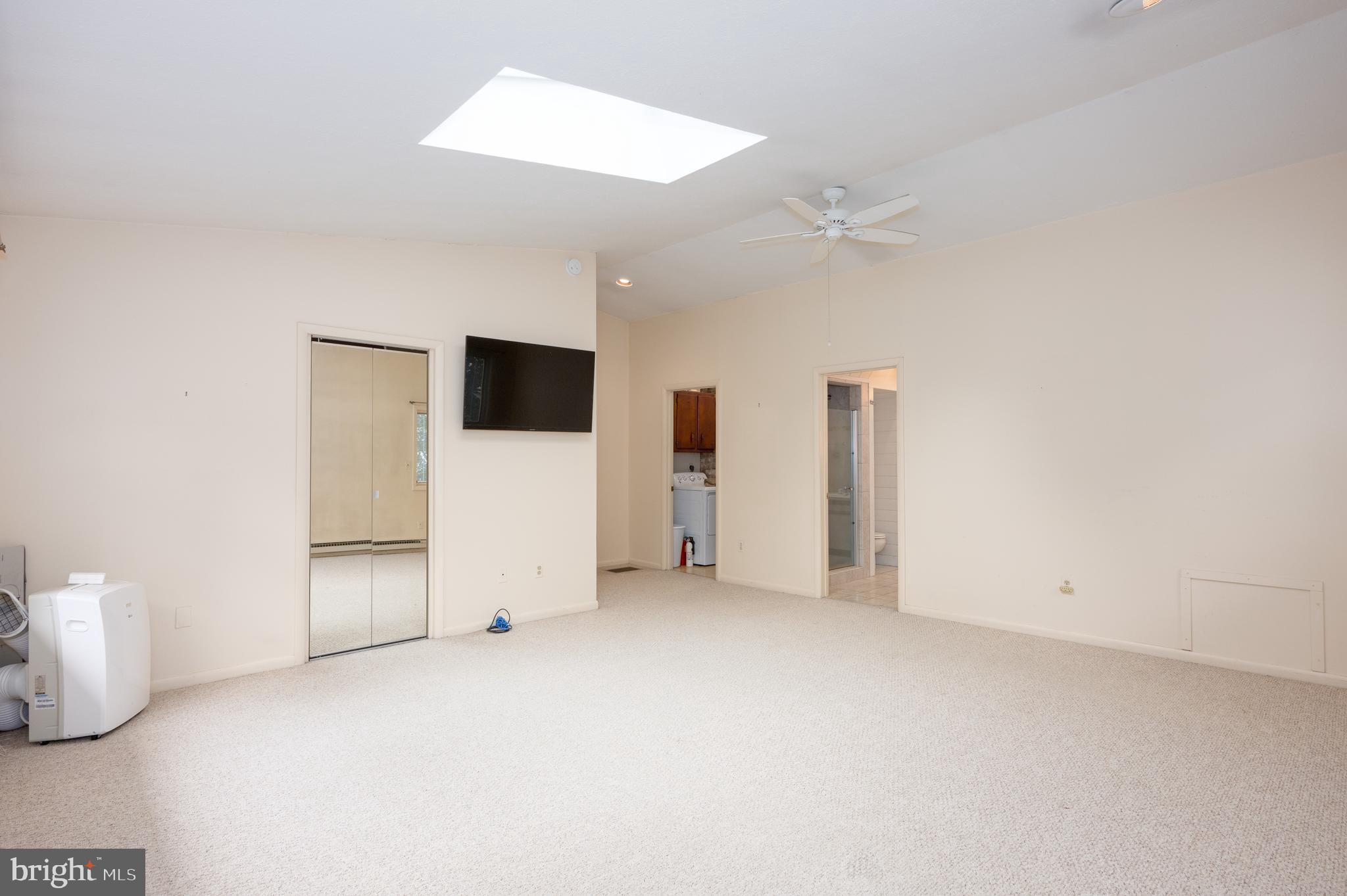 MONTFORD GLEN - Residential