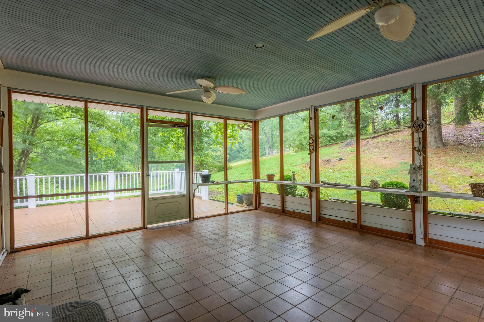 MONTFORD GLEN - Residential