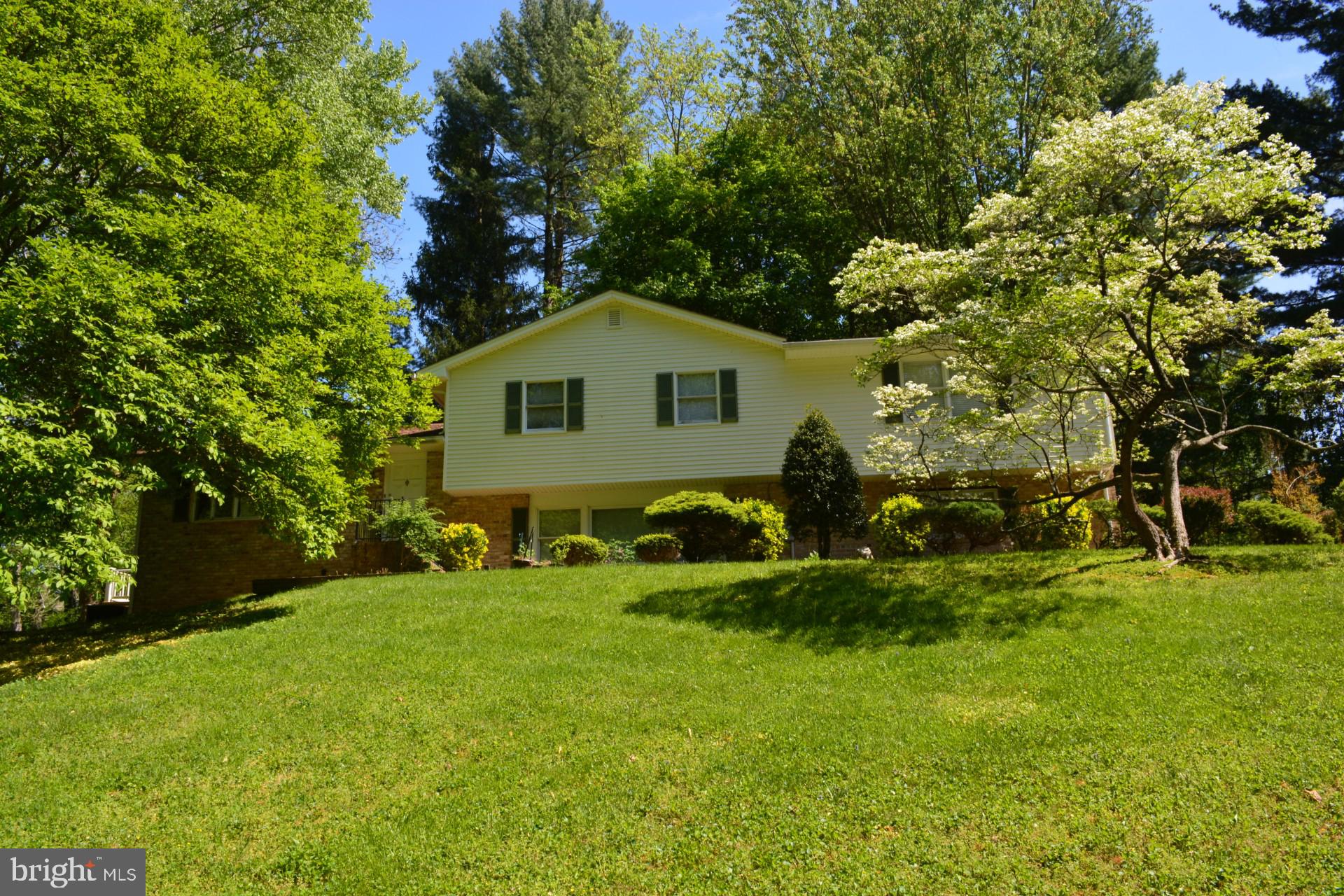 MONTFORD GLEN - Residential