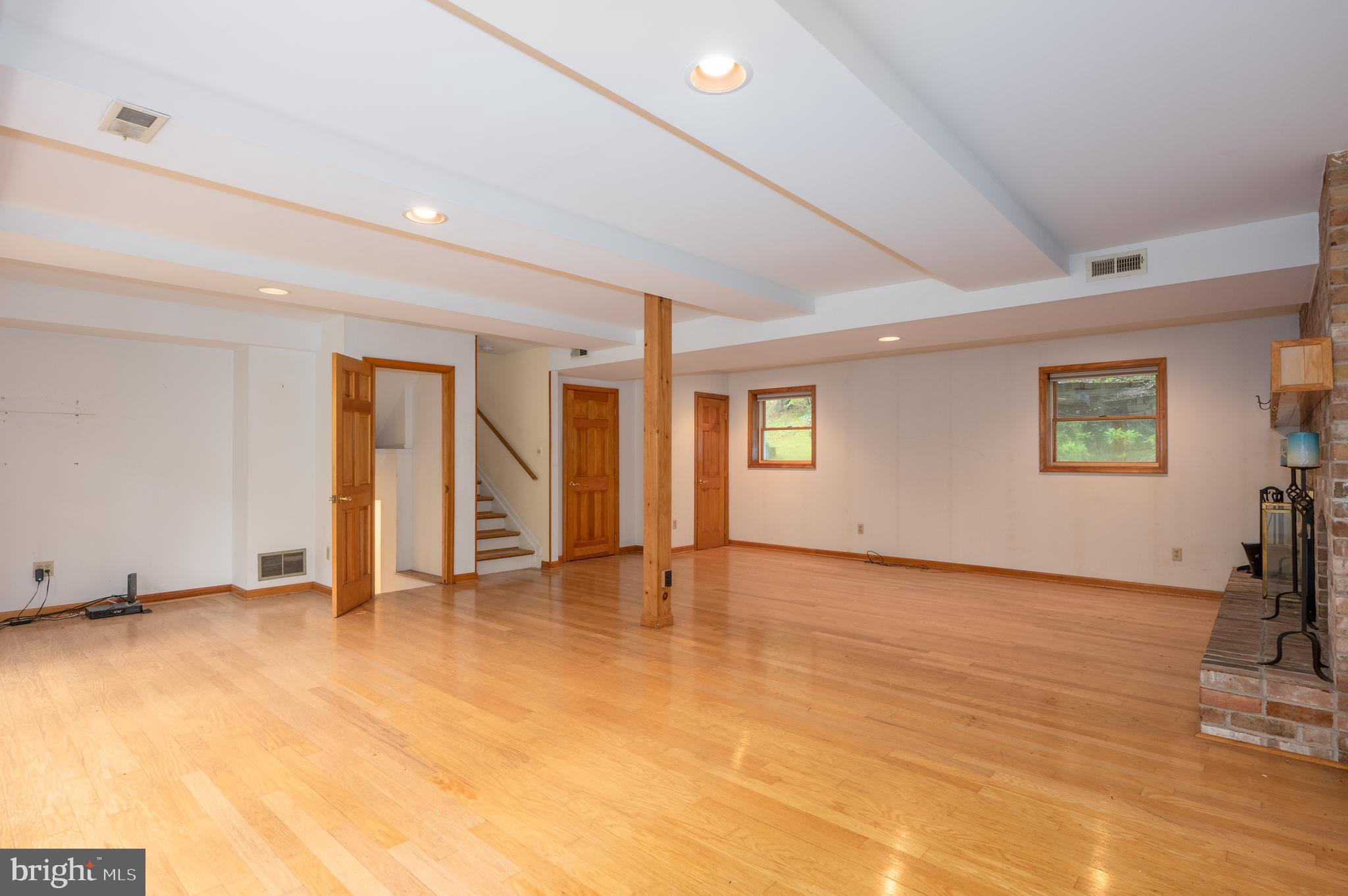 MONTFORD GLEN - Residential