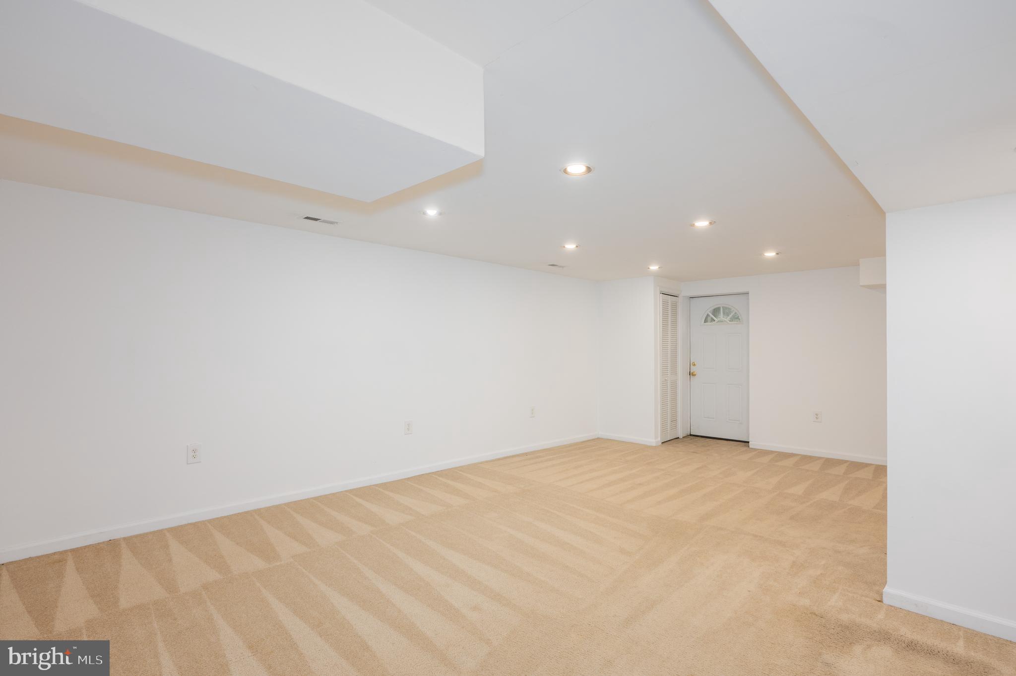 MONTFORD GLEN - Residential