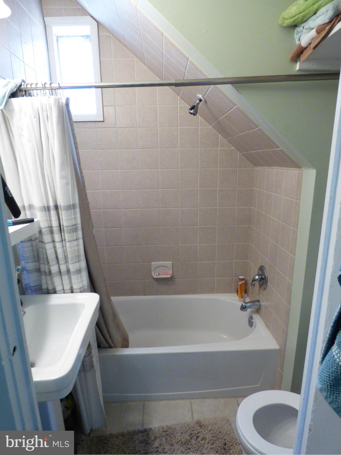 TOWN OF CENTREVILLE - Residential Lease