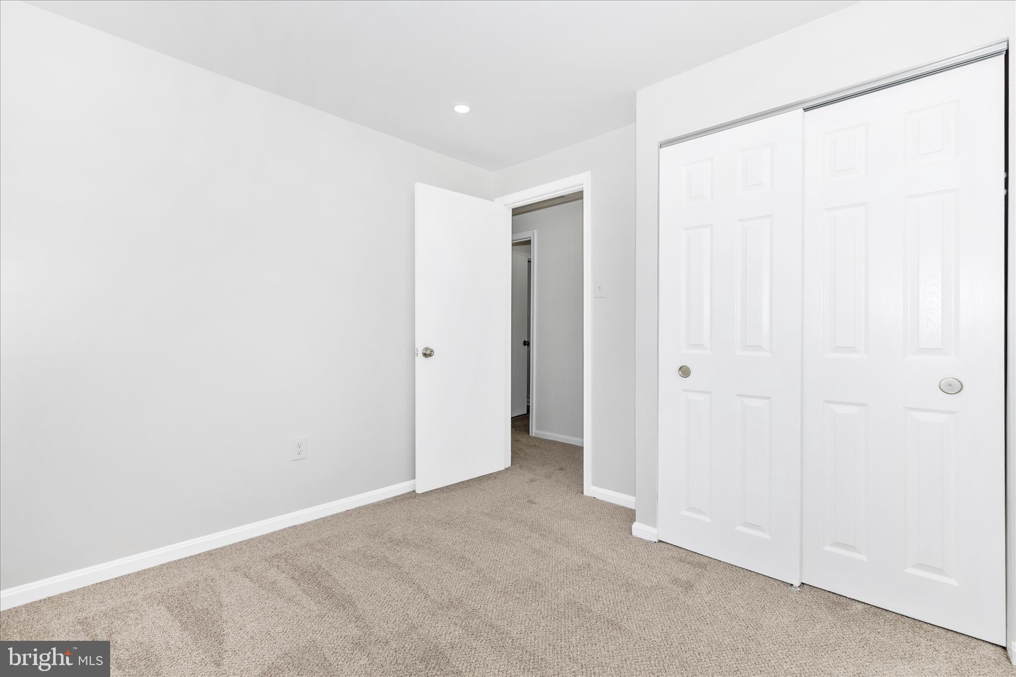 LONGMEAD - Residential