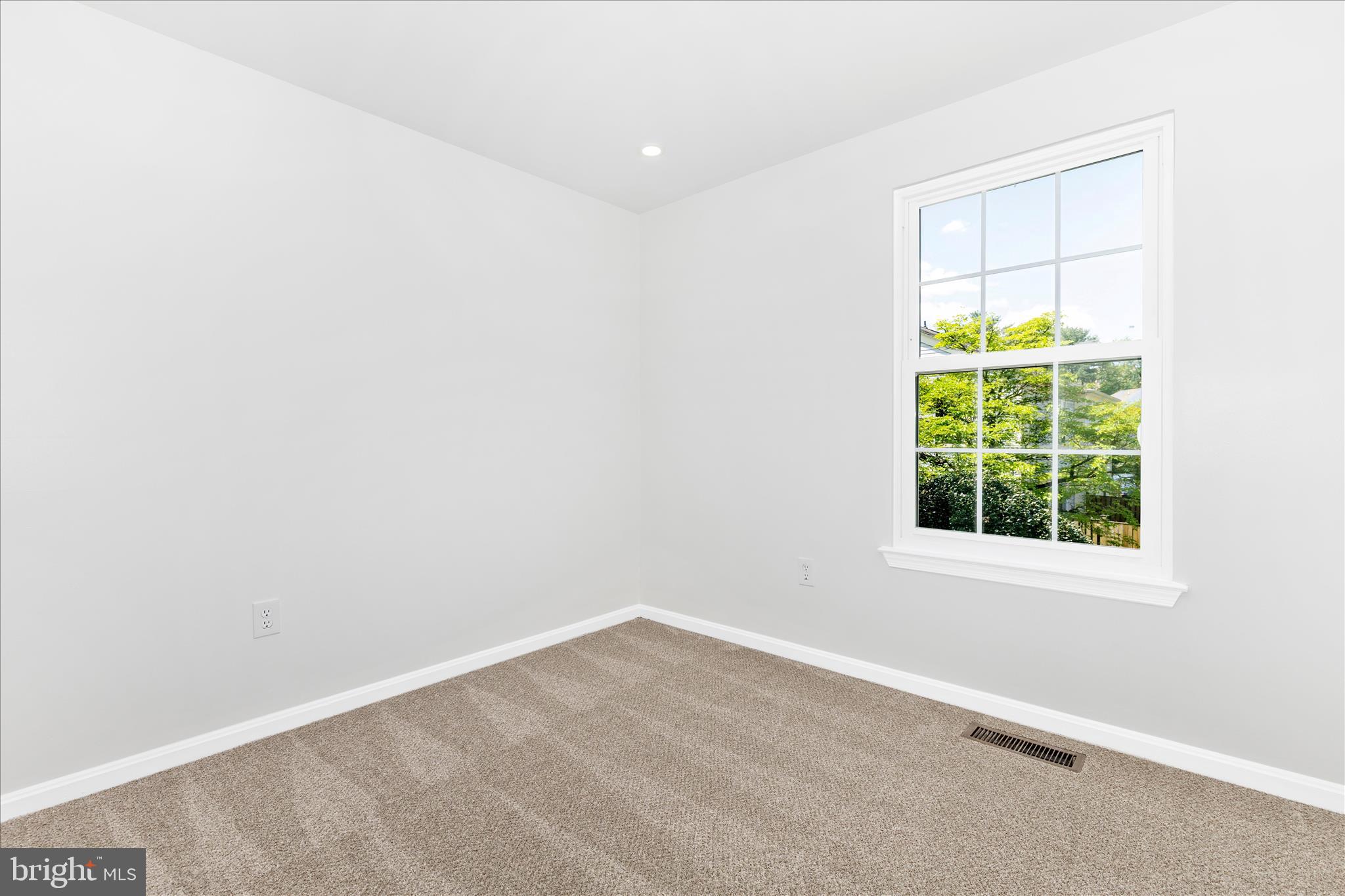 LONGMEAD - Residential