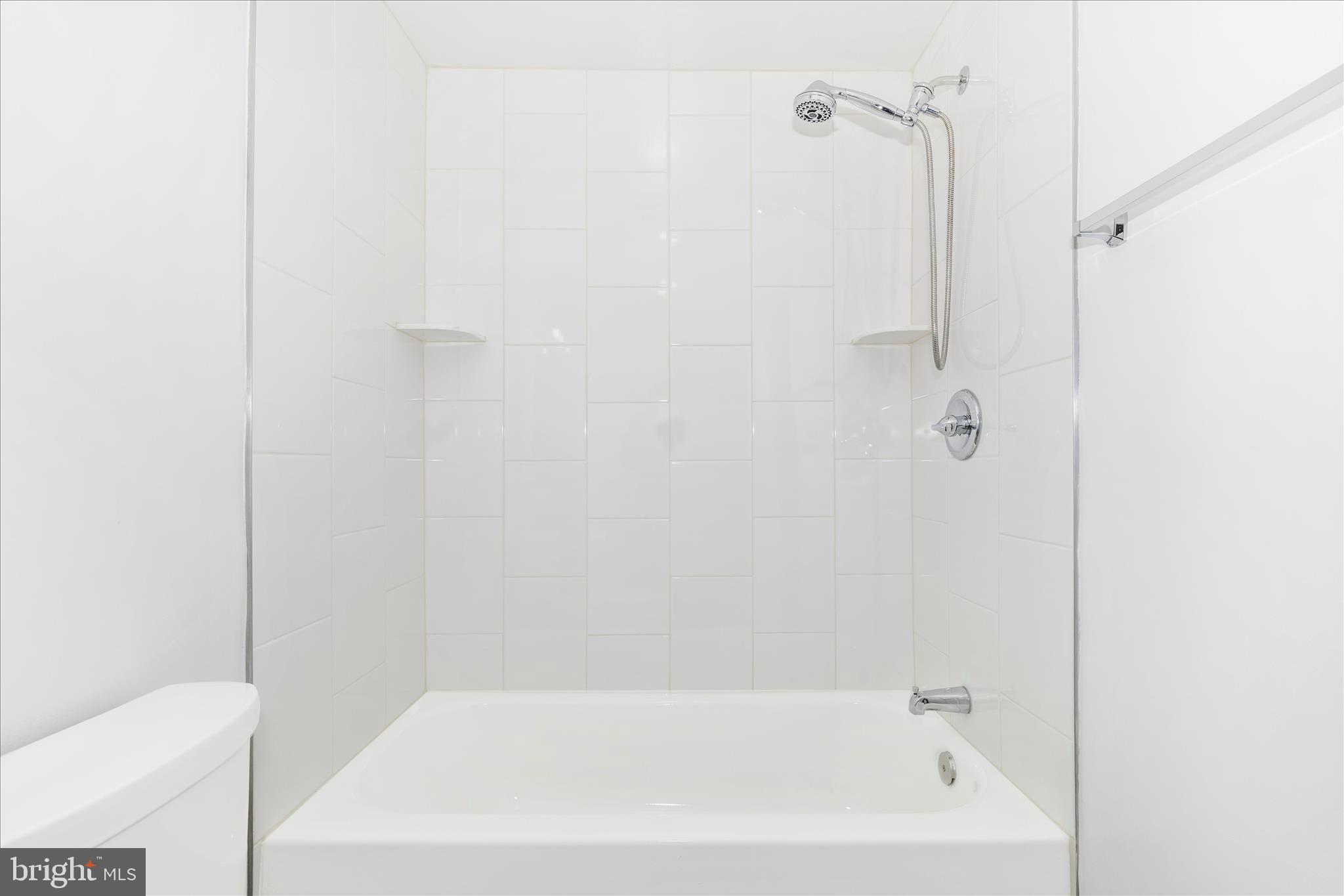 LONGMEAD - Residential