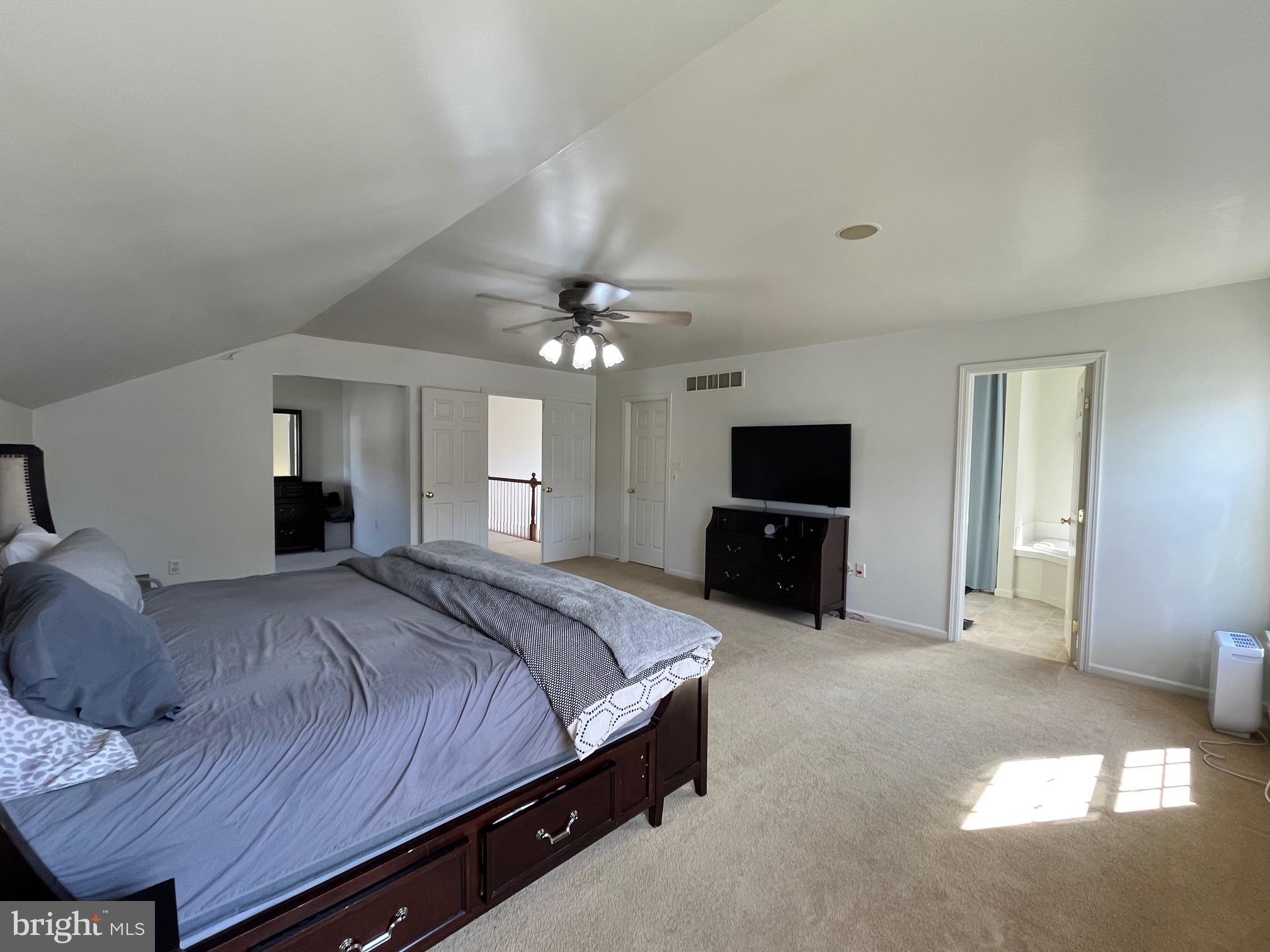 RIDGE VIEW MANOR - Residential