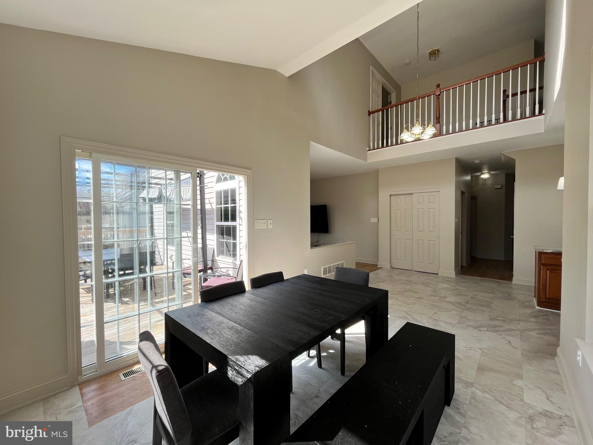 RIDGE VIEW MANOR - Residential