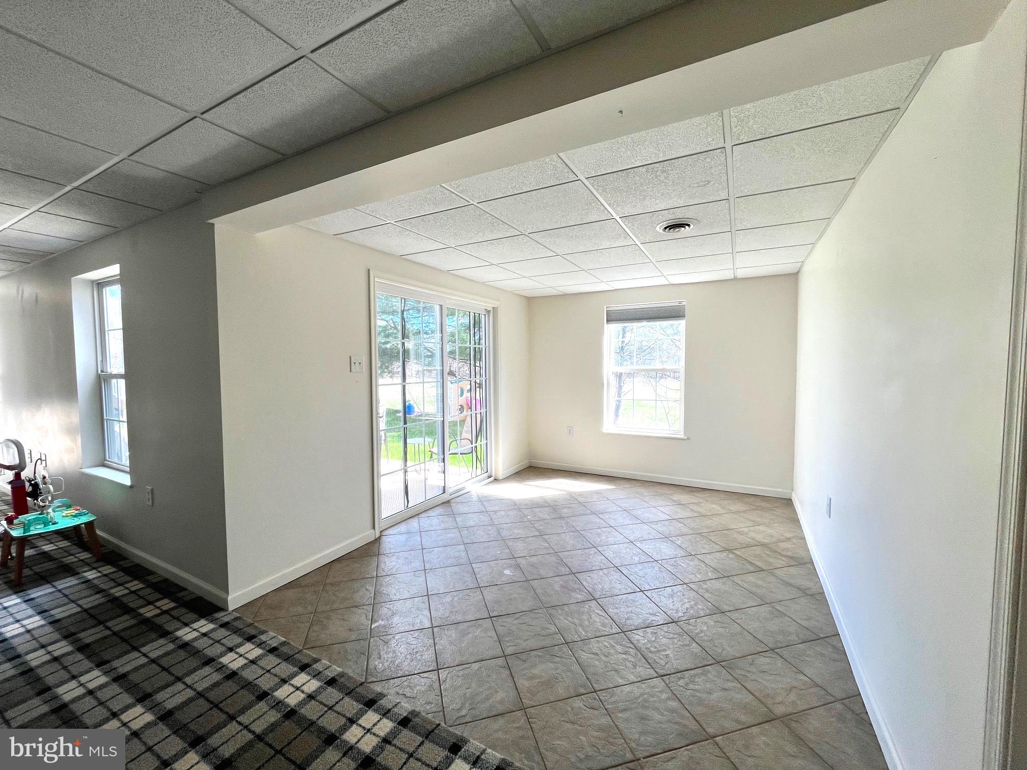 RIDGE VIEW MANOR - Residential