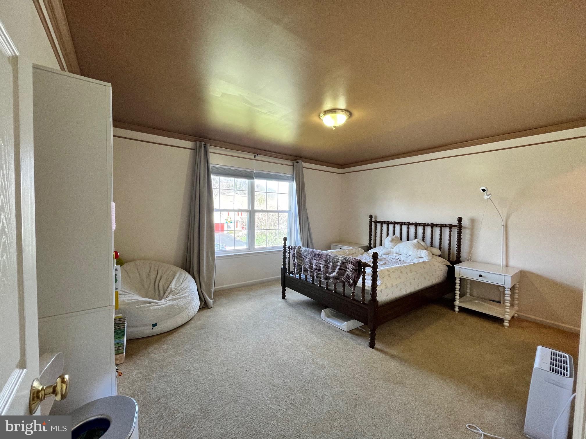 RIDGE VIEW MANOR - Residential